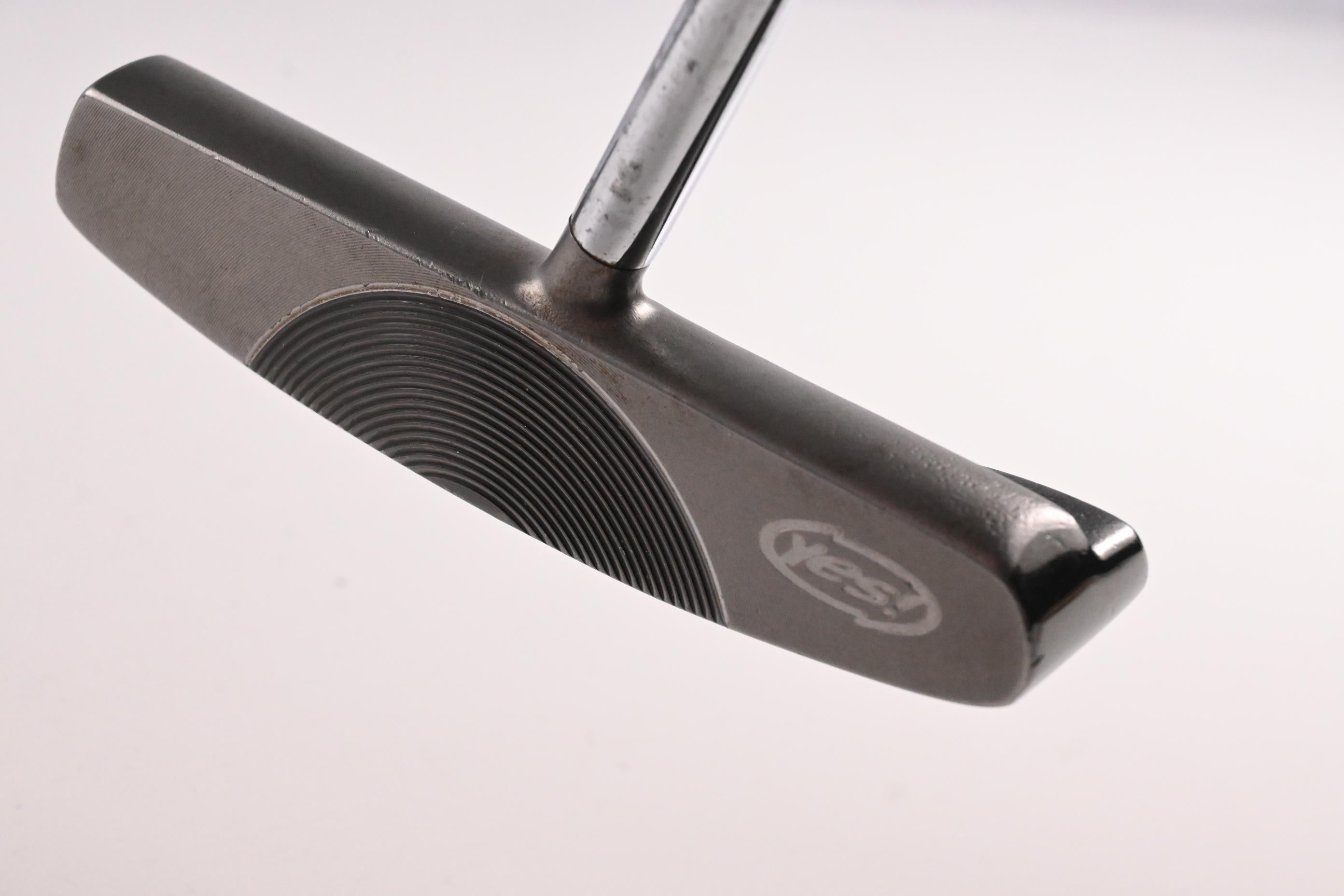 Yes! C-Groove Carolyne Putter / 34 Inch