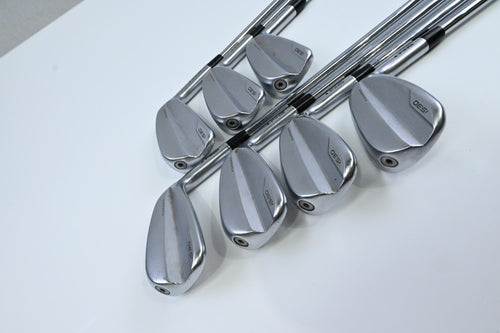Ping i530 Irons / 5-PW+UW / Black Dot / Stiff Flex Ping AWT 3.0 Shafts