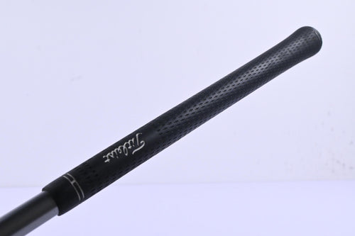Titleist 909 D2 Driver / 9.5 Degree / Stiff Flex Diamana 65 Shaft