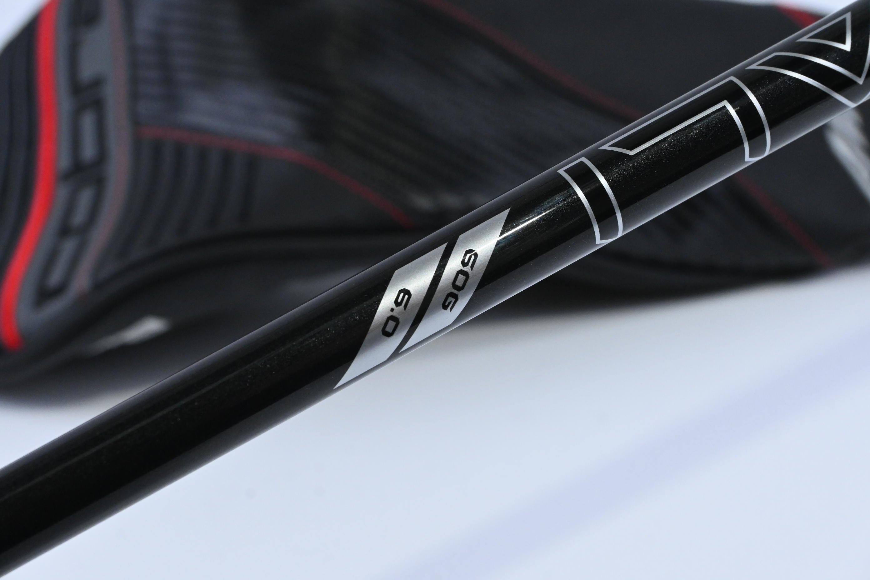 Cobra DS-Adapt LS Driver / 10.5 Degree / Stiff Flex Denali Black 60 Shaft