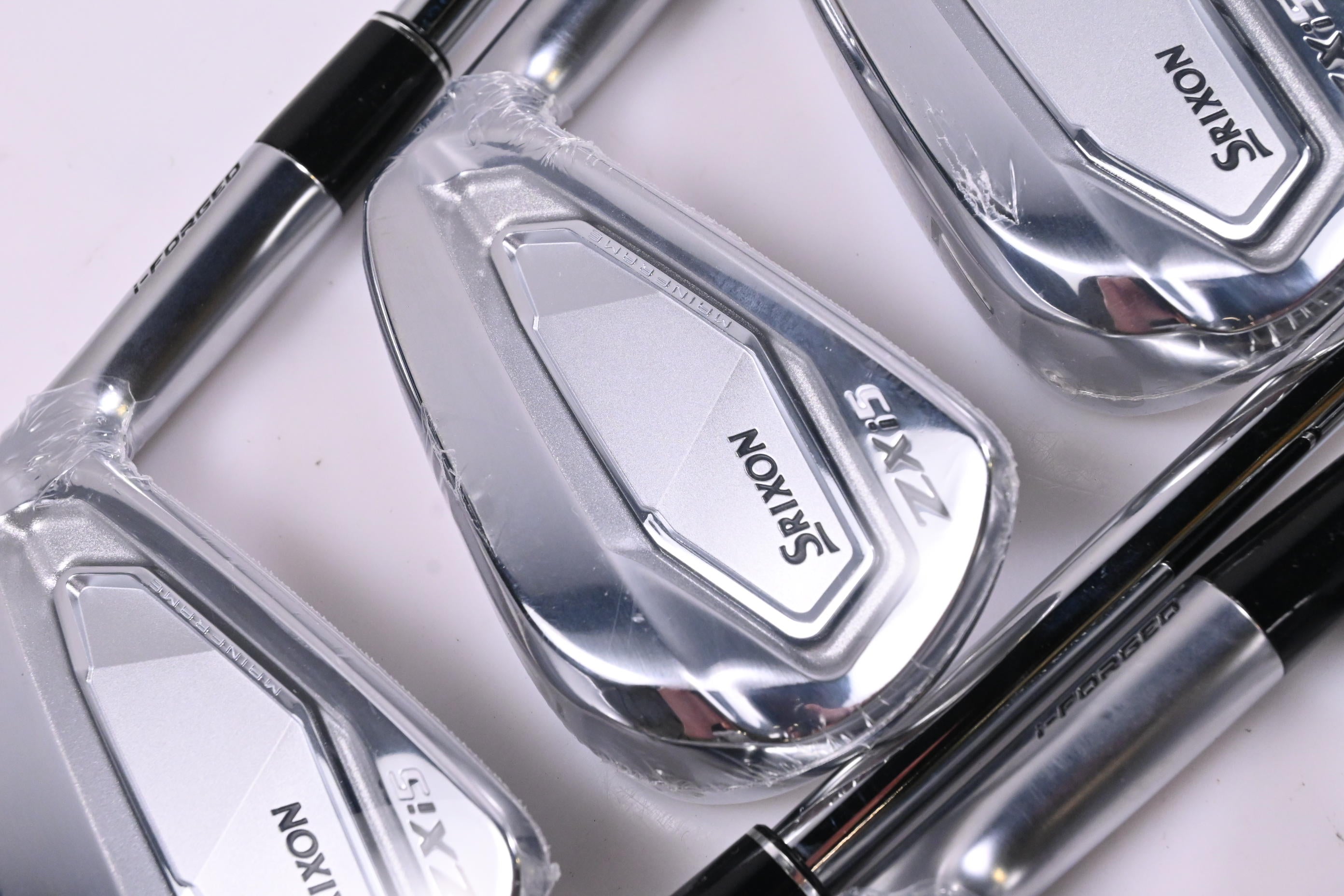 Srixon ZXI5 Irons / 5-PW+GW / Regular Flex KBS Tour Lite Shafts