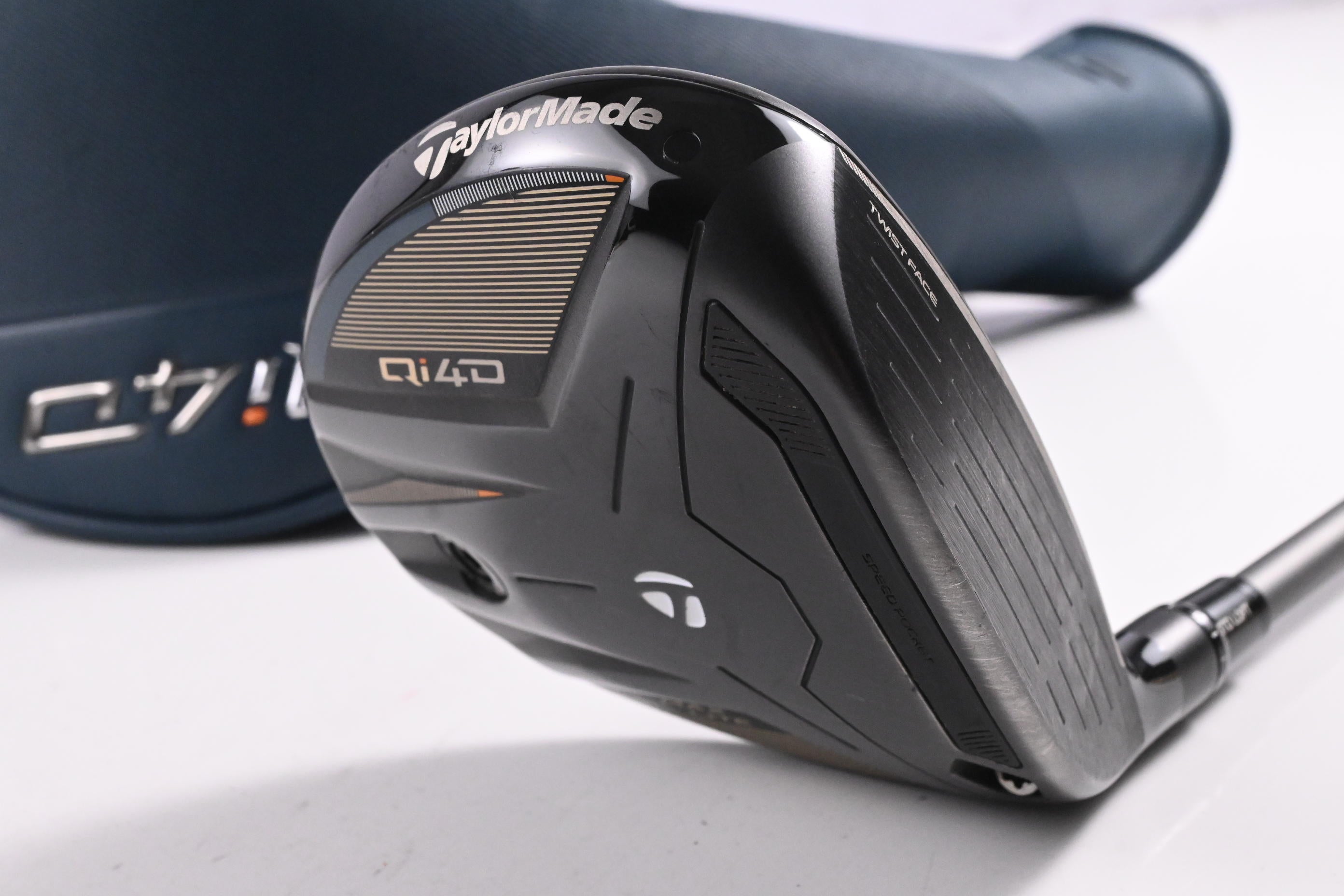 Taylormade Qi4D Max Lite #3 Wood / 15 Degree / Regular Flex Reax 45 Shaft