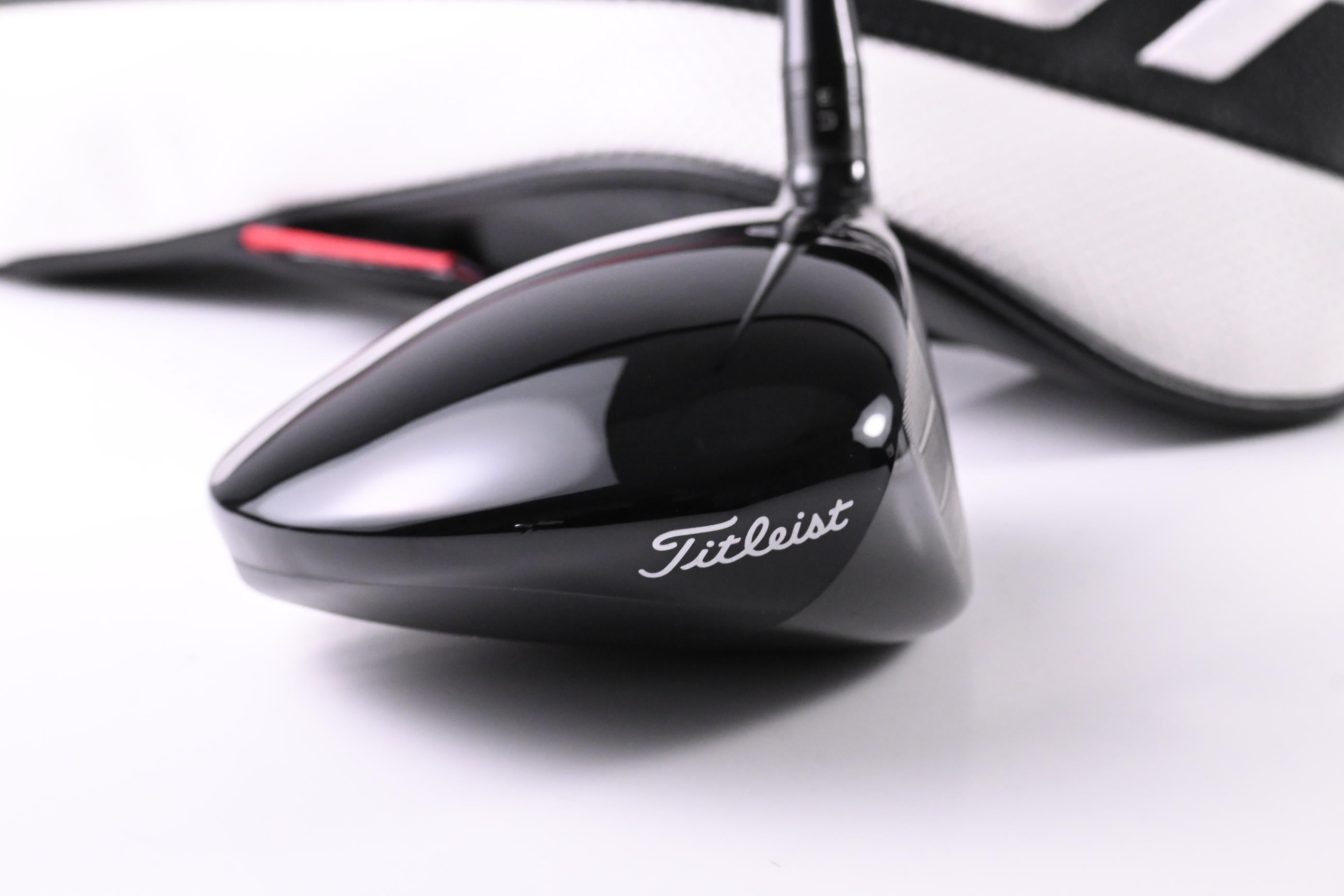 Titleist GT2 Driver / 9 Degree / Regular Flex Mitsubishi MMT 40 Shaft