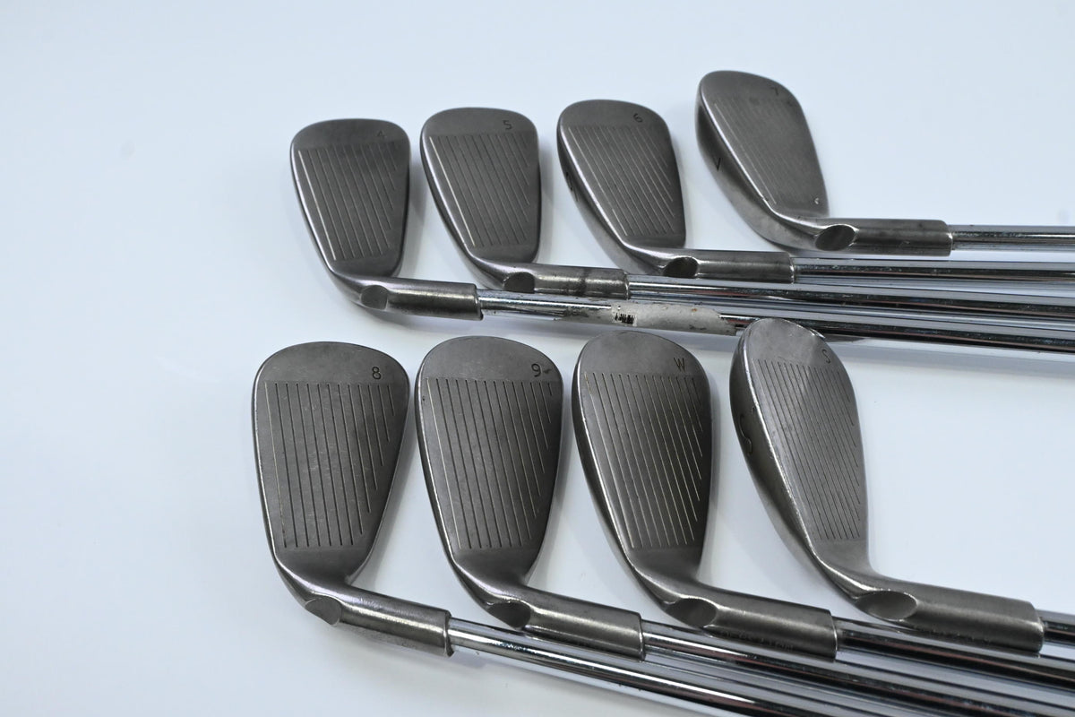 Ping G10 Irons / 4-PW+SW / Black Dot / Regular Flex Ping AWT Shafts