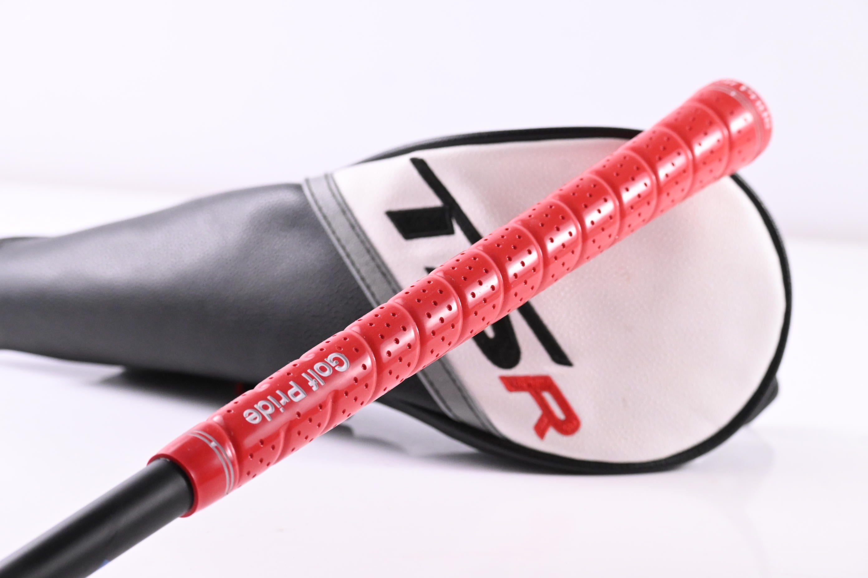 Titleist TSR2 #5 Wood / 18 Degree / Regular Flex HZRDUS Red CB Gen4 60 Shaft
