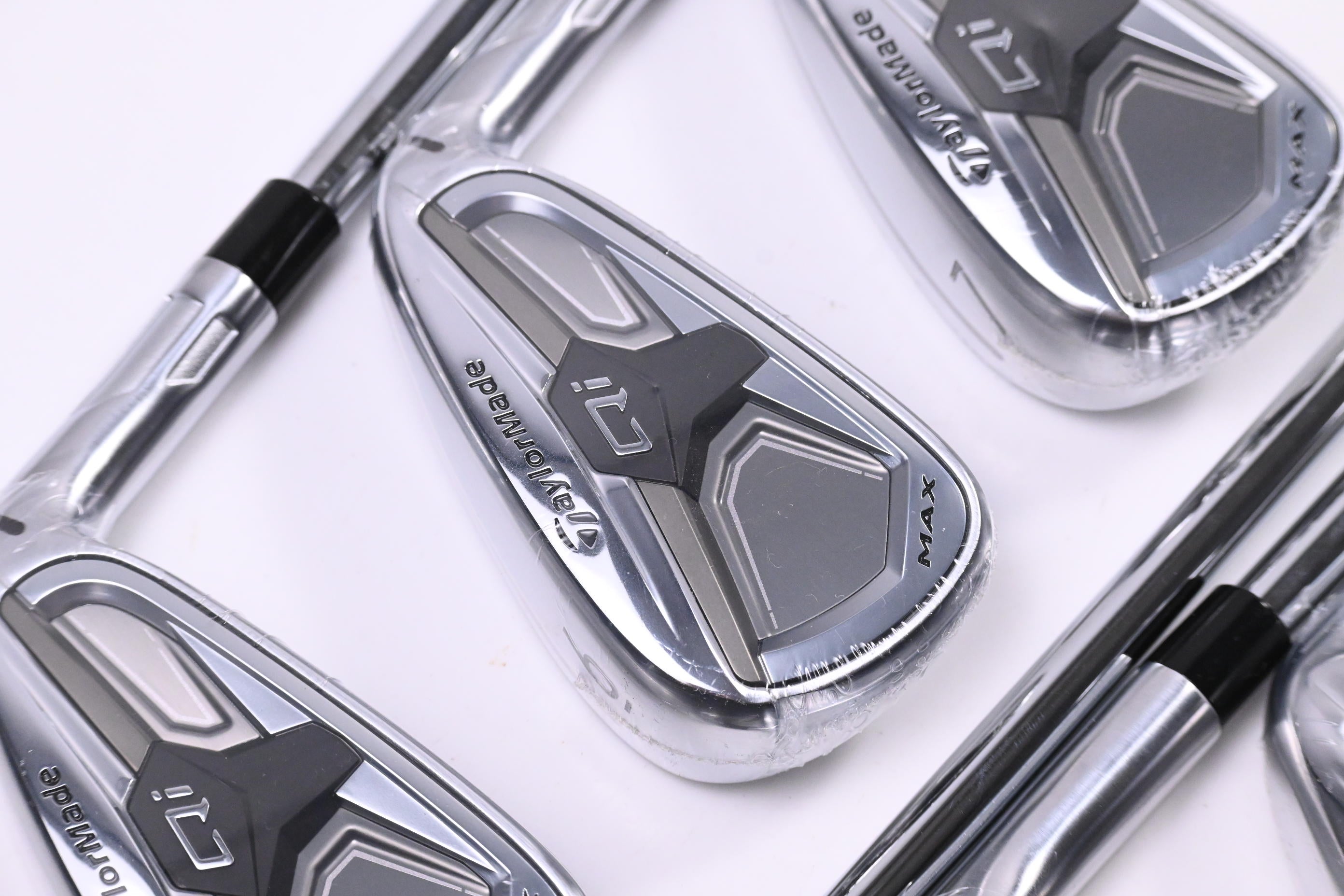 Taylormade Qi Max Irons / 5-PW+SW / Stiff Flex KBS MAX MT 85 Shafts