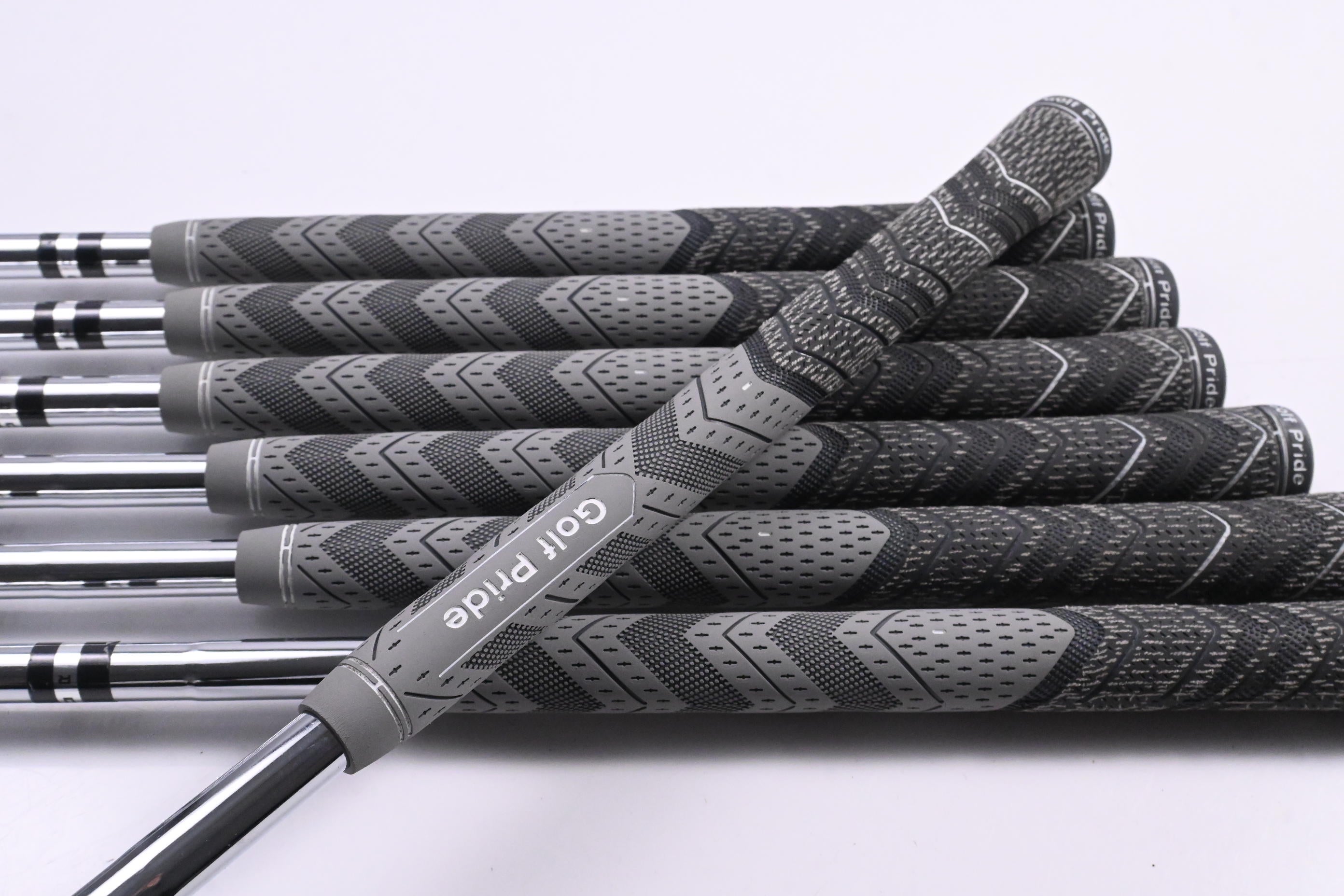 Cobra King Speedzone Irons / 5-PW+GW / Regular Flex Cobra Shafts