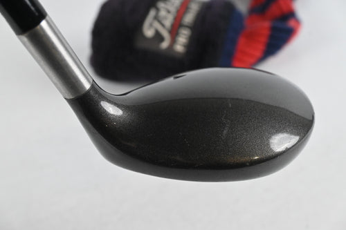 Titleist 975 F #3 Wood / 16.5 Degree / Regular Flex Dynamic Gold R300 Shaft