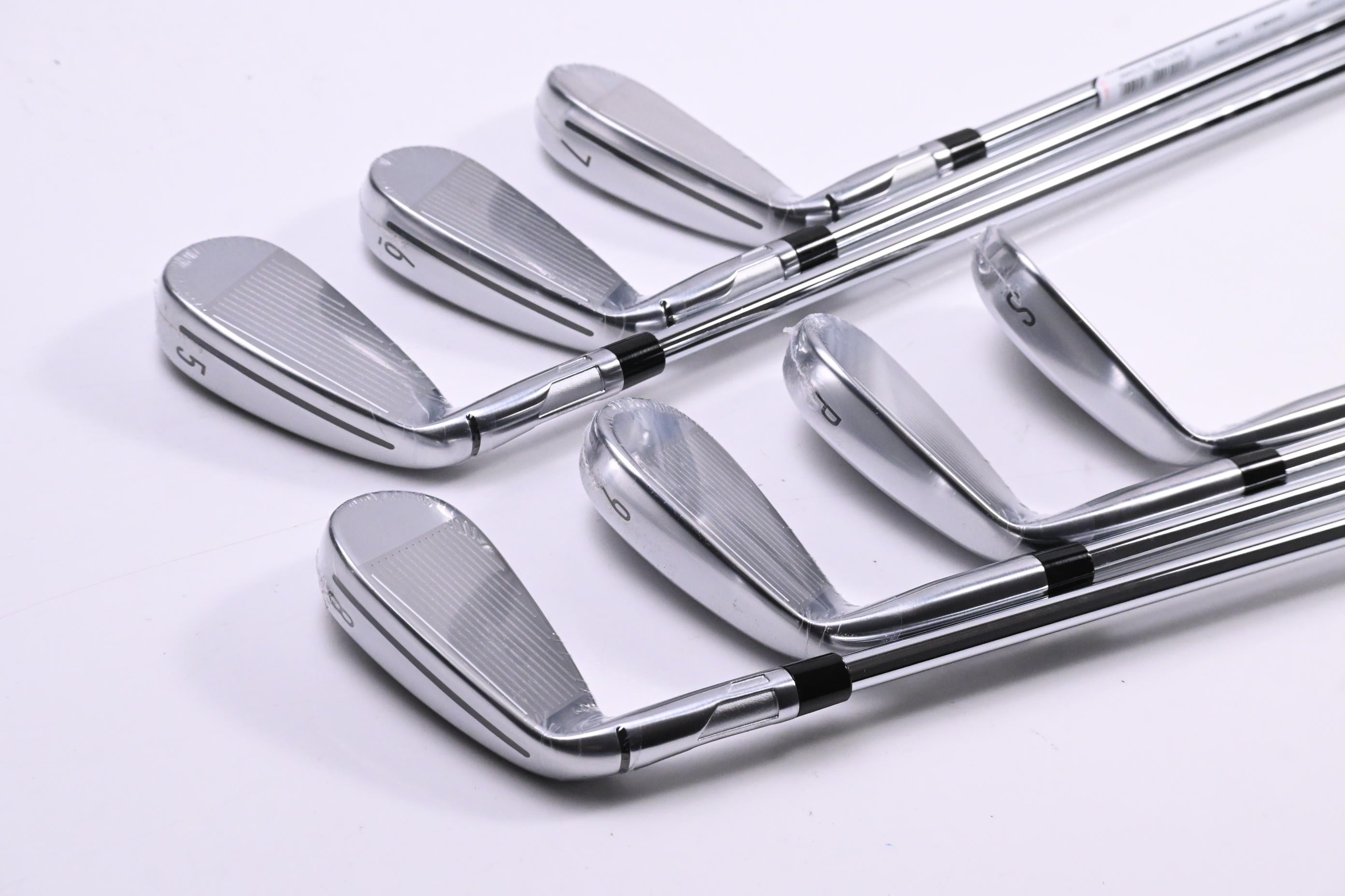 Taylormade Qi Max Irons / 5-PW+SW / Stiff Flex KBS MAX MT 85 Shafts