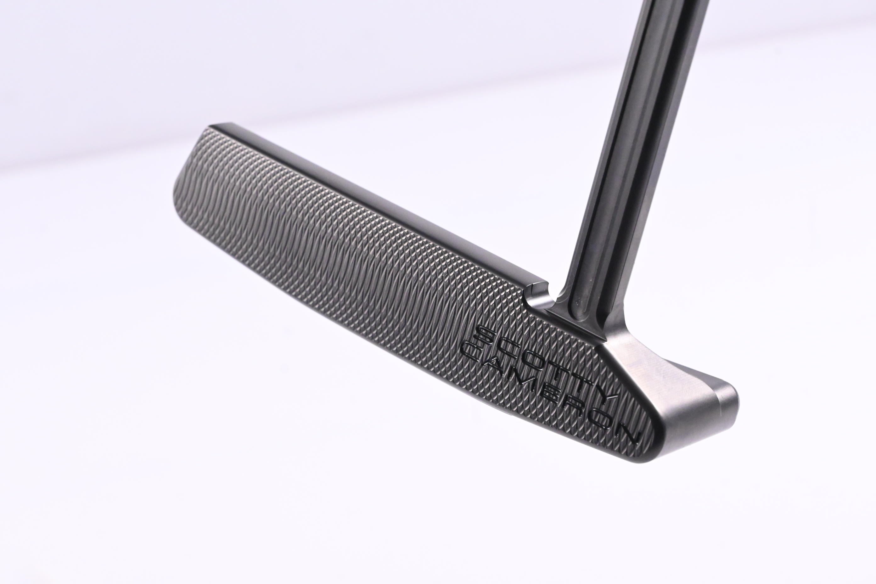 Scotty Cameron B3 Triple Black Design LTD Newport 2 LN Putter / 34 Inch