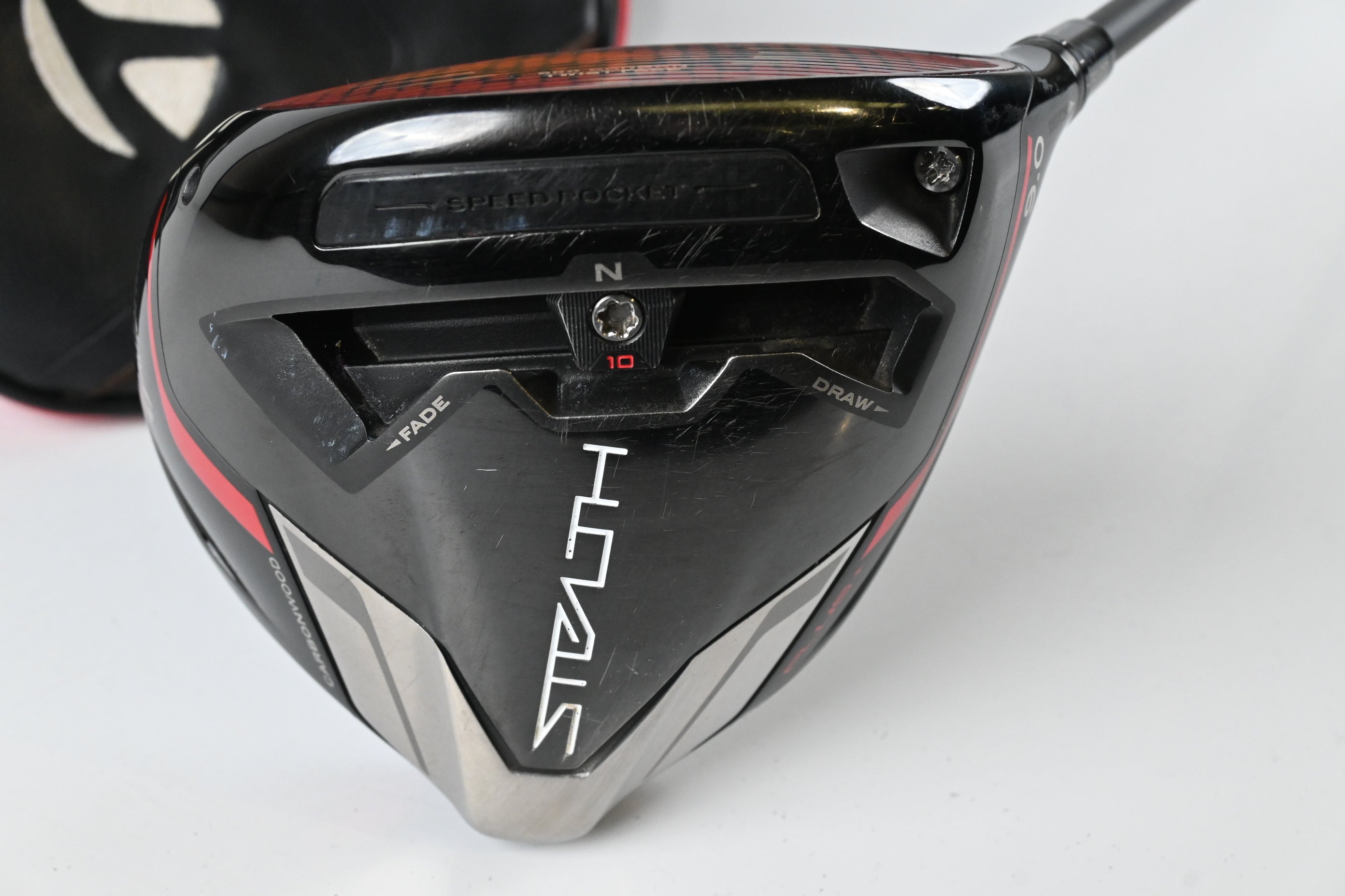 Taylormade Stealth Plus Driver / 9 Degree / Stiff Flex Kai'li Darkwave White 70