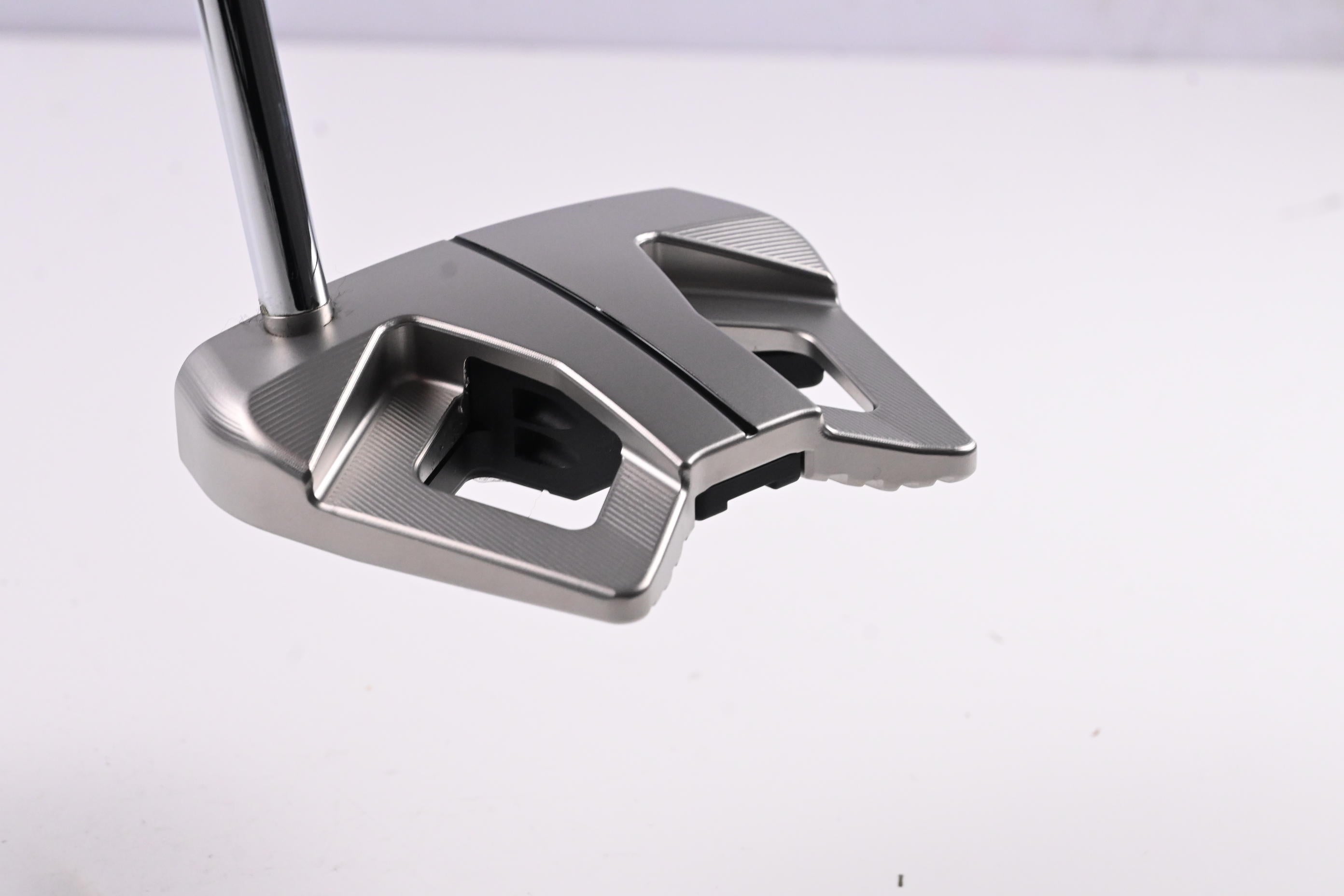Scotty Cameron 2026 Phantom 9R Putter / 33 Inch