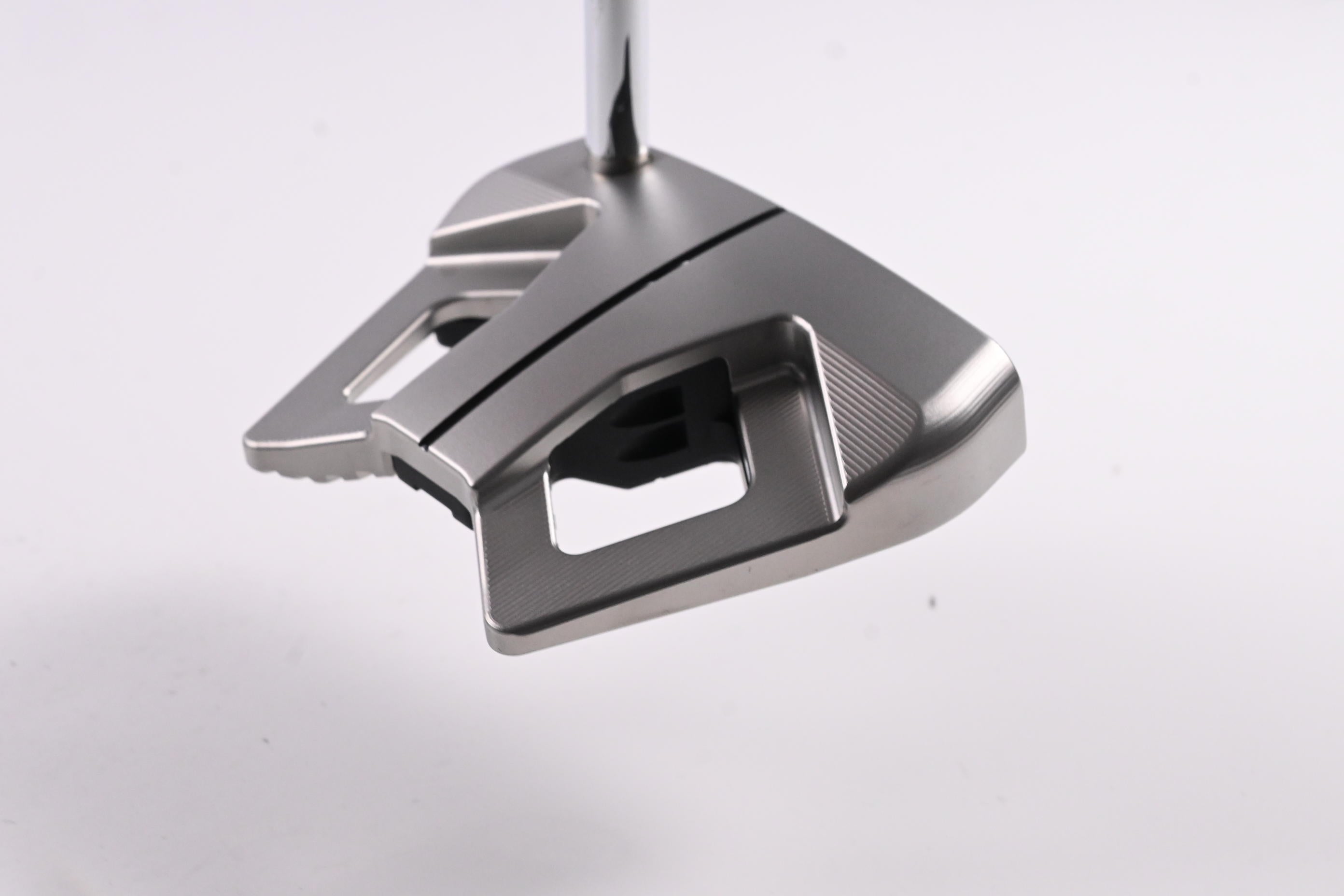 Scotty Cameron 2026 Phantom 9R Putter / 33 Inch
