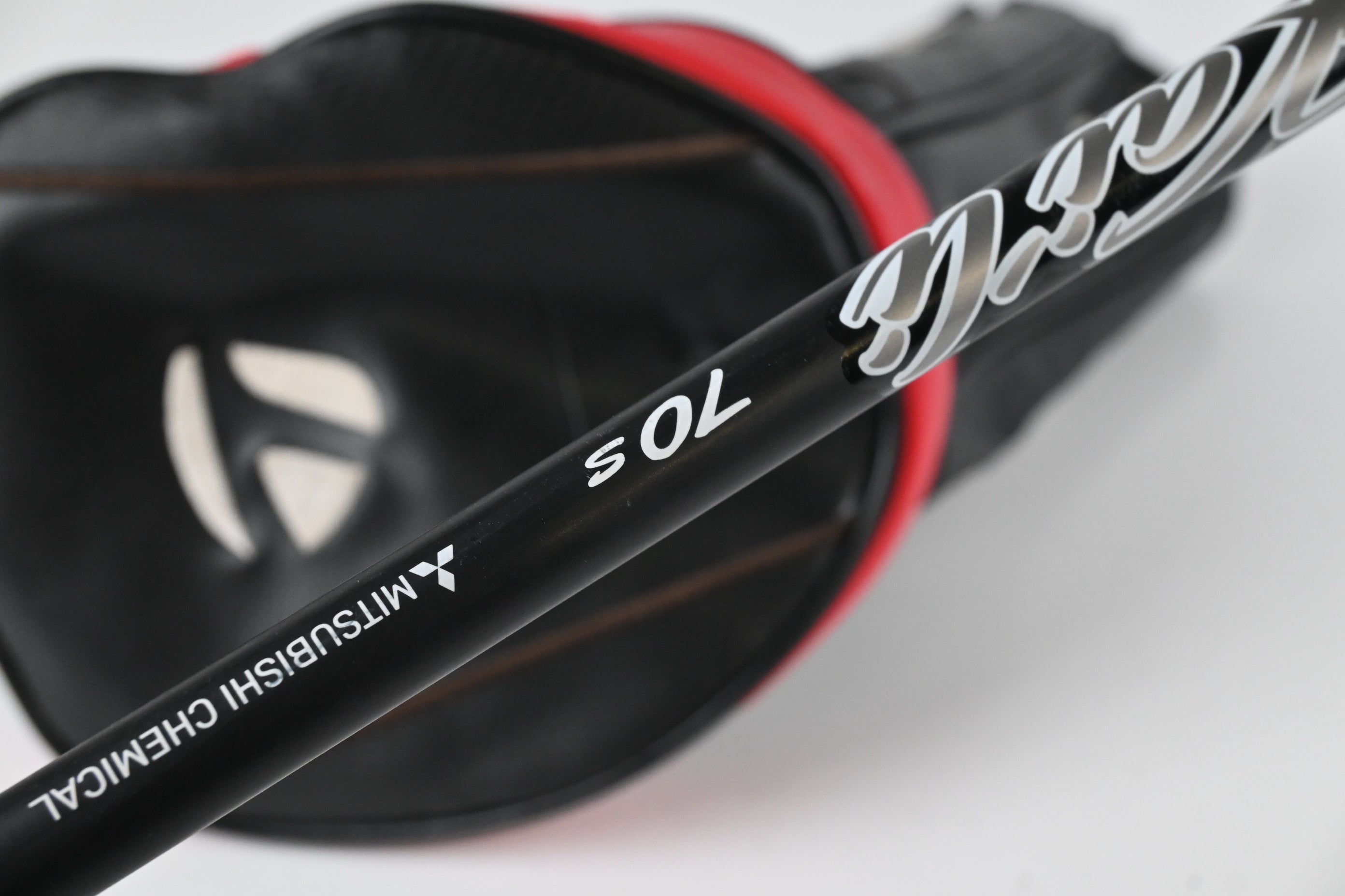 Taylormade Stealth Plus Driver / 9 Degree / Stiff Flex Kai'li Darkwave White 70