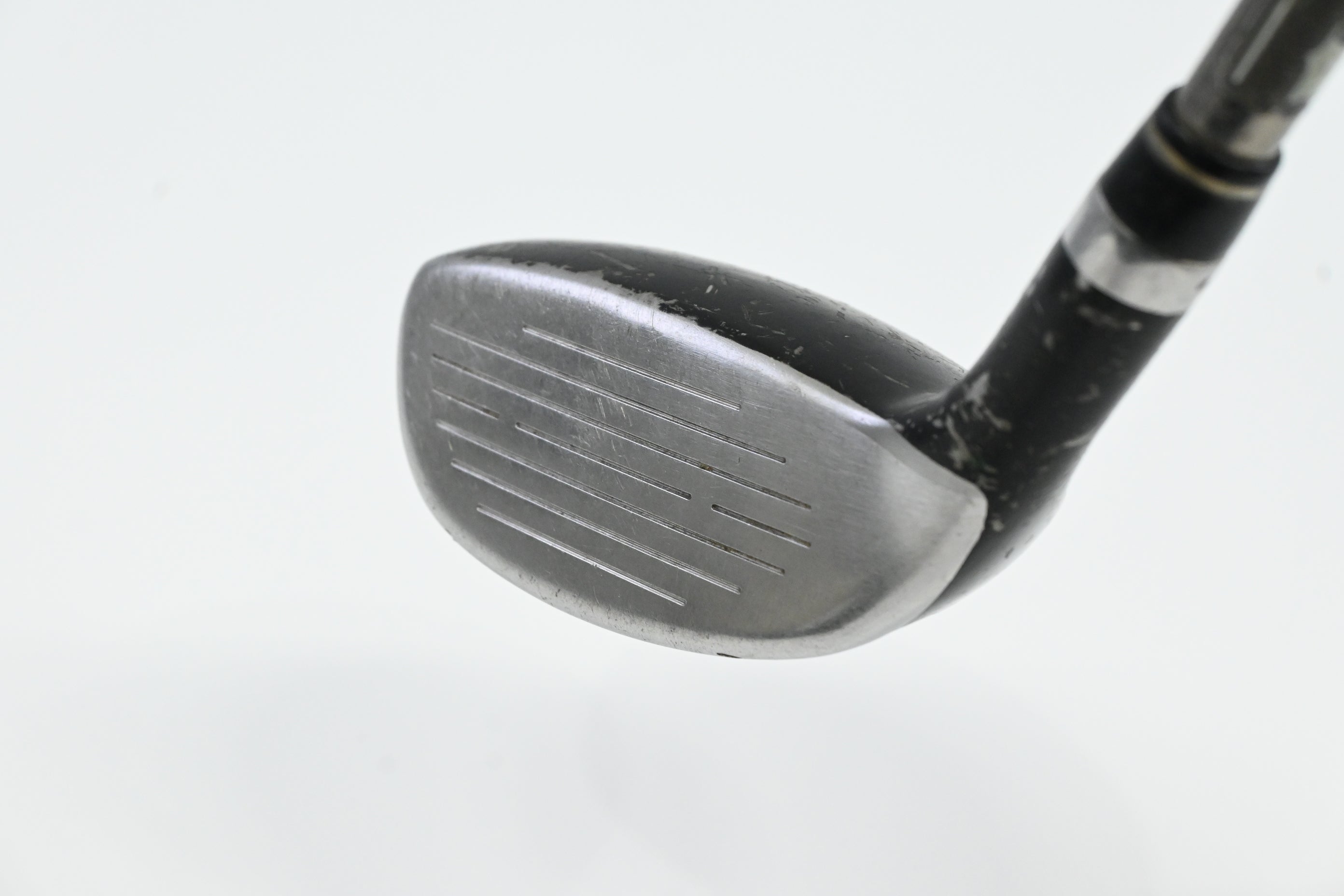 Wilson D200 #4 Hybrid / 22 Degree / Regular Flex UST Elements Chrome 54
