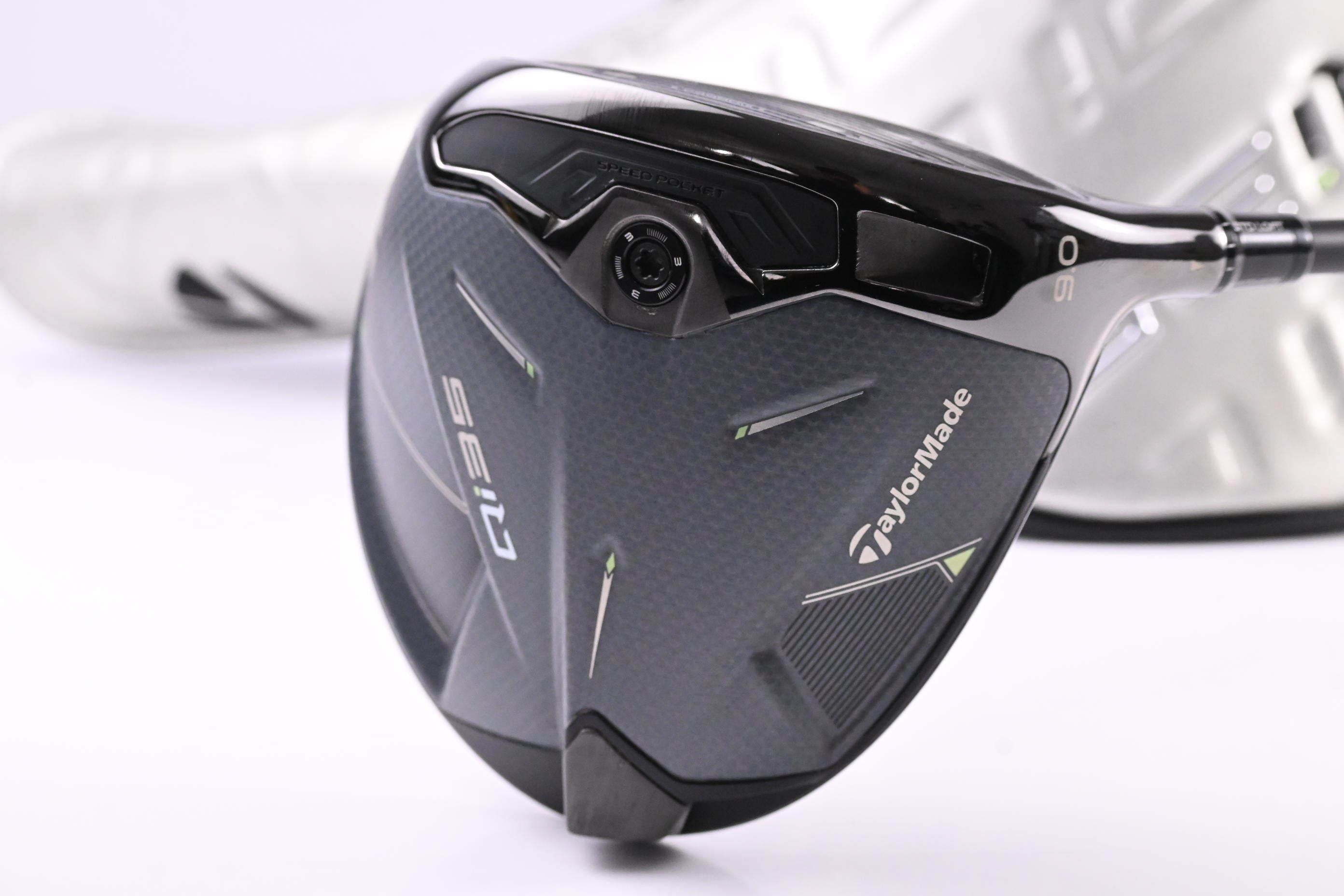 Taylormade Qi35 Driver / 9 Degree / Regular Flex Vanquish Blue 5 Shaft