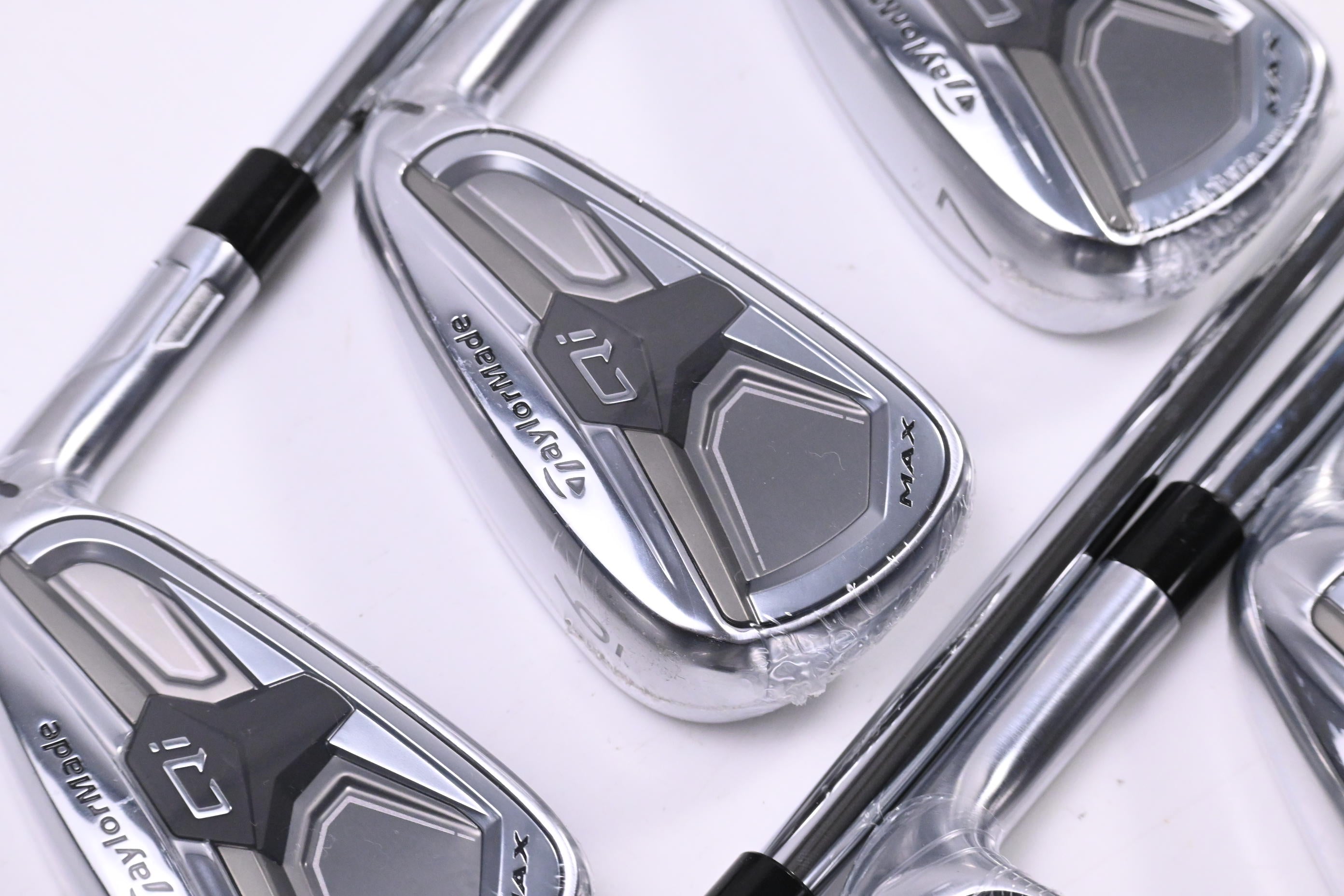 Taylormade Qi Max Irons / 5-PW+SW / Stiff Flex KBS MAX MT 85 Shafts