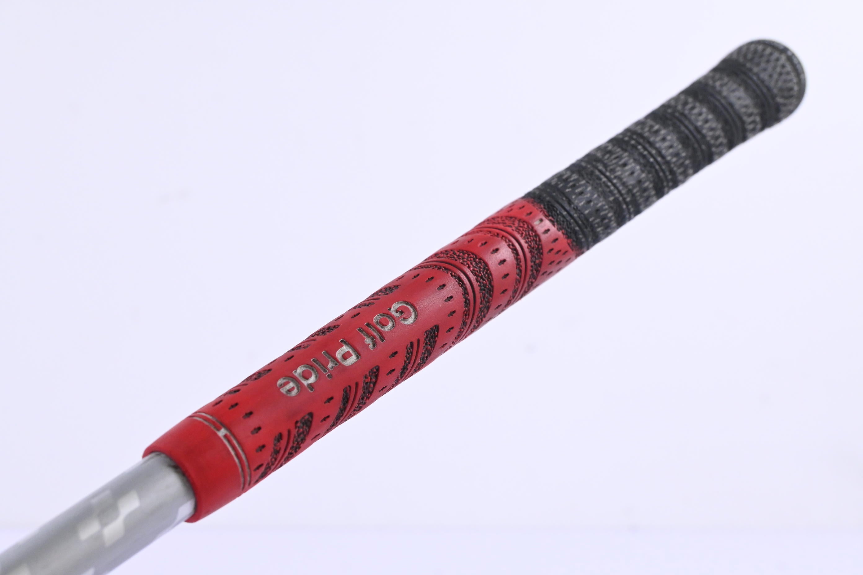 Taylormade Rescue 11 #2 Hybrid / 16 Degree / Regular Flex Aldila RIP 65 Shaft