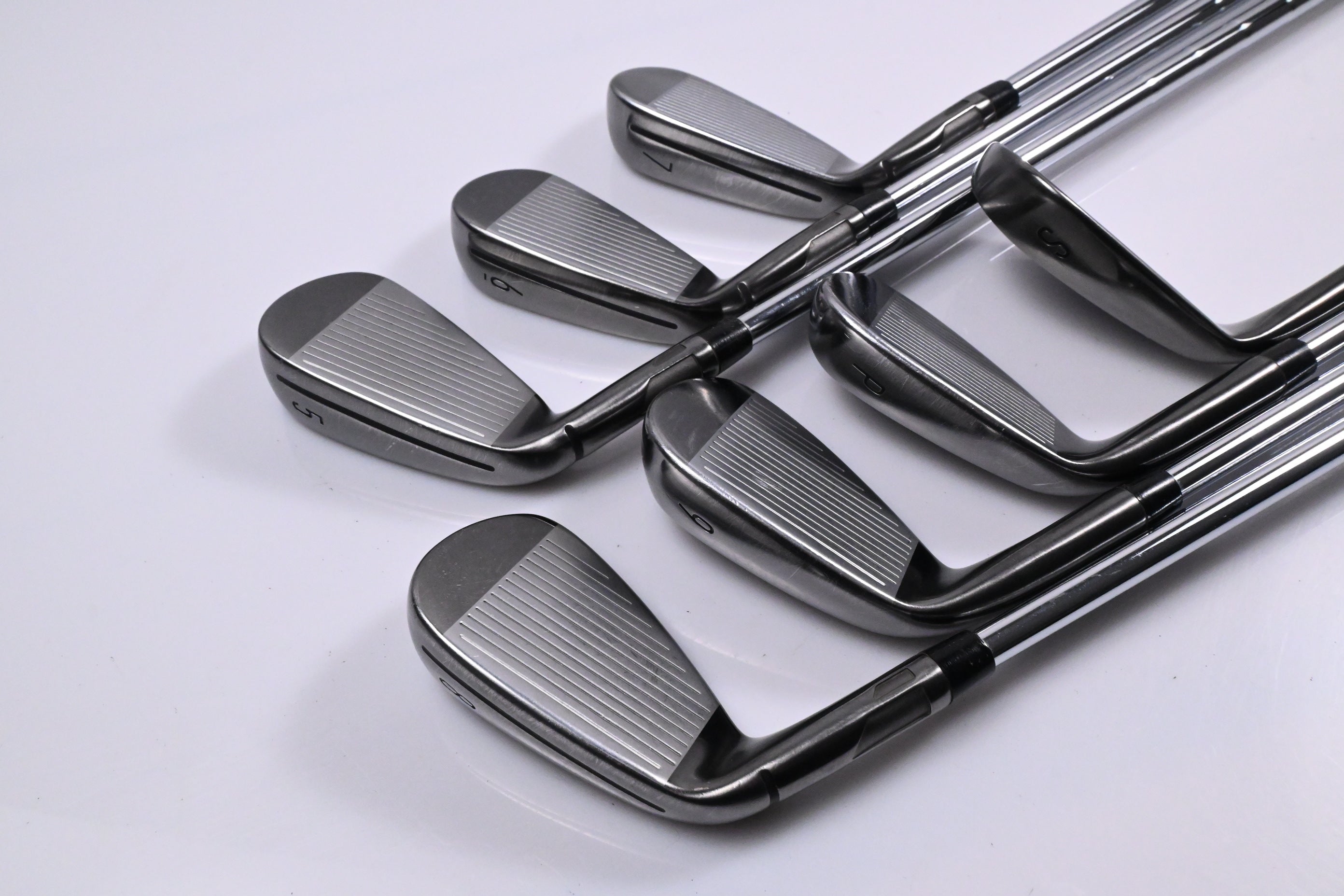 Taylormade Qi Gunmetal Edition Irons / 5-PW+SW / X-Flex NS Pro Modus 3 Tour 105