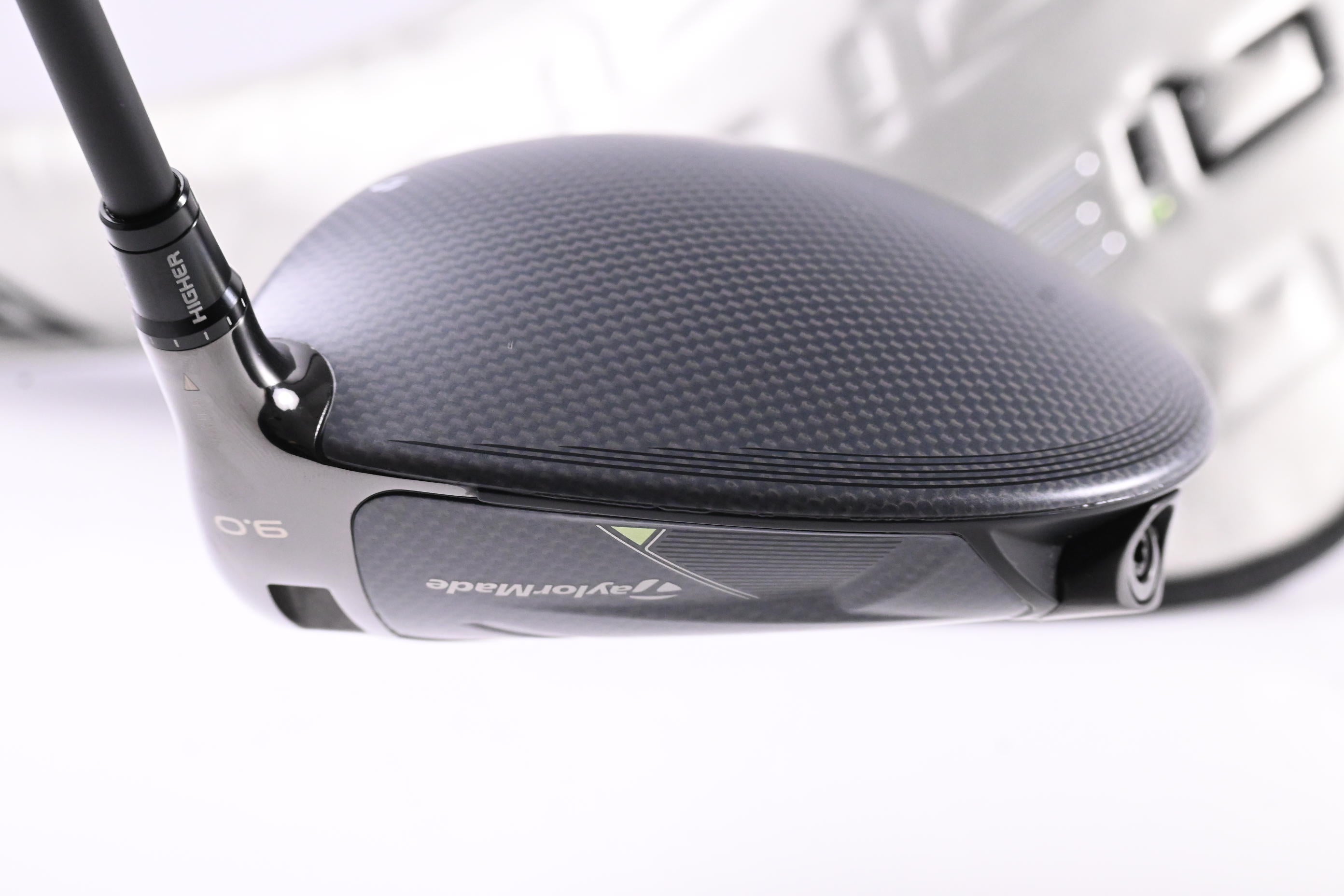 Taylormade Qi35 Driver / 9 Degree / Regular Flex Vanquish Blue 5 Shaft