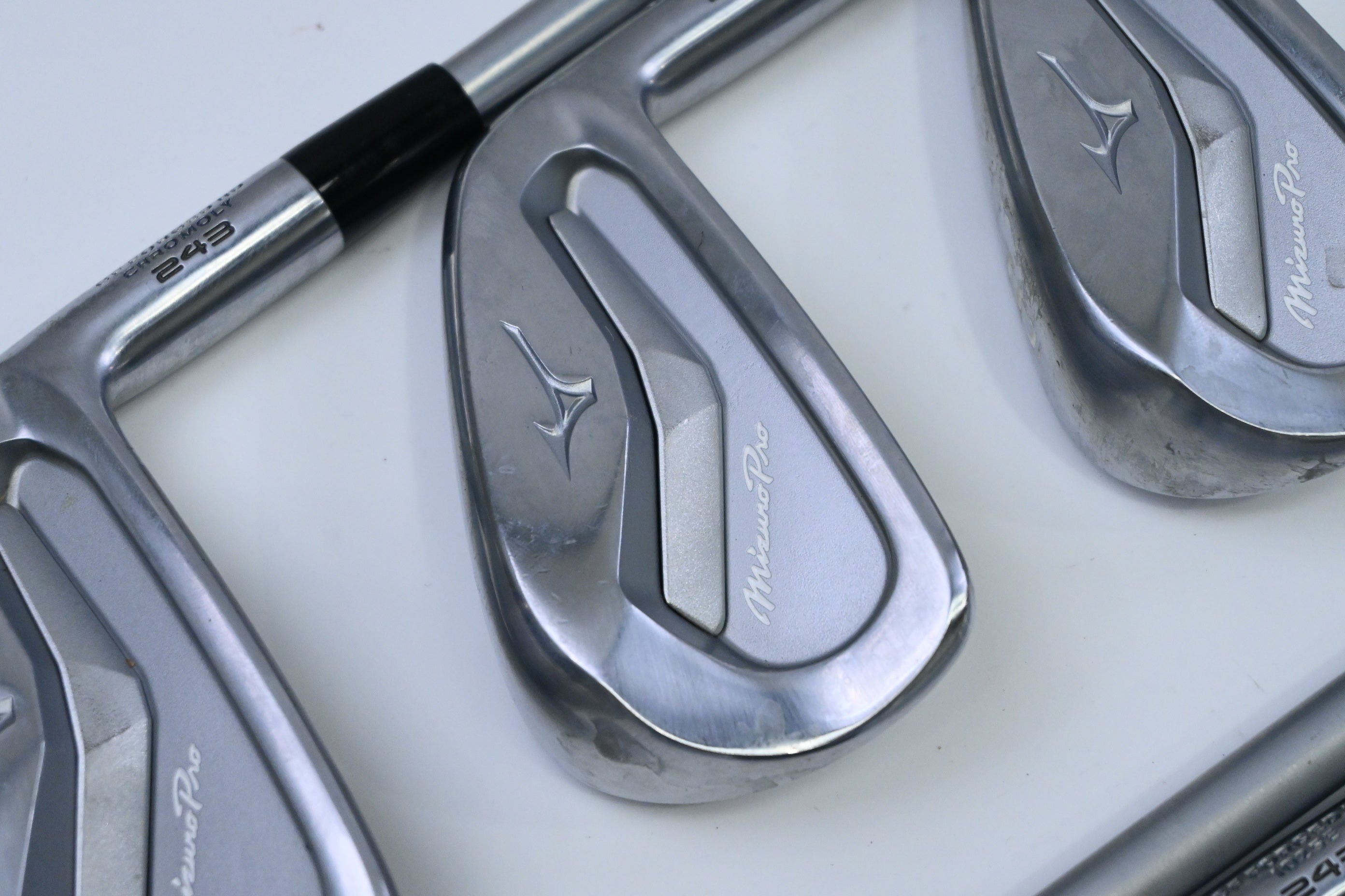 Mizuno Pro 243 Irons / 4-PW+GW / Stiff Flex Project X LS 120 Shafts