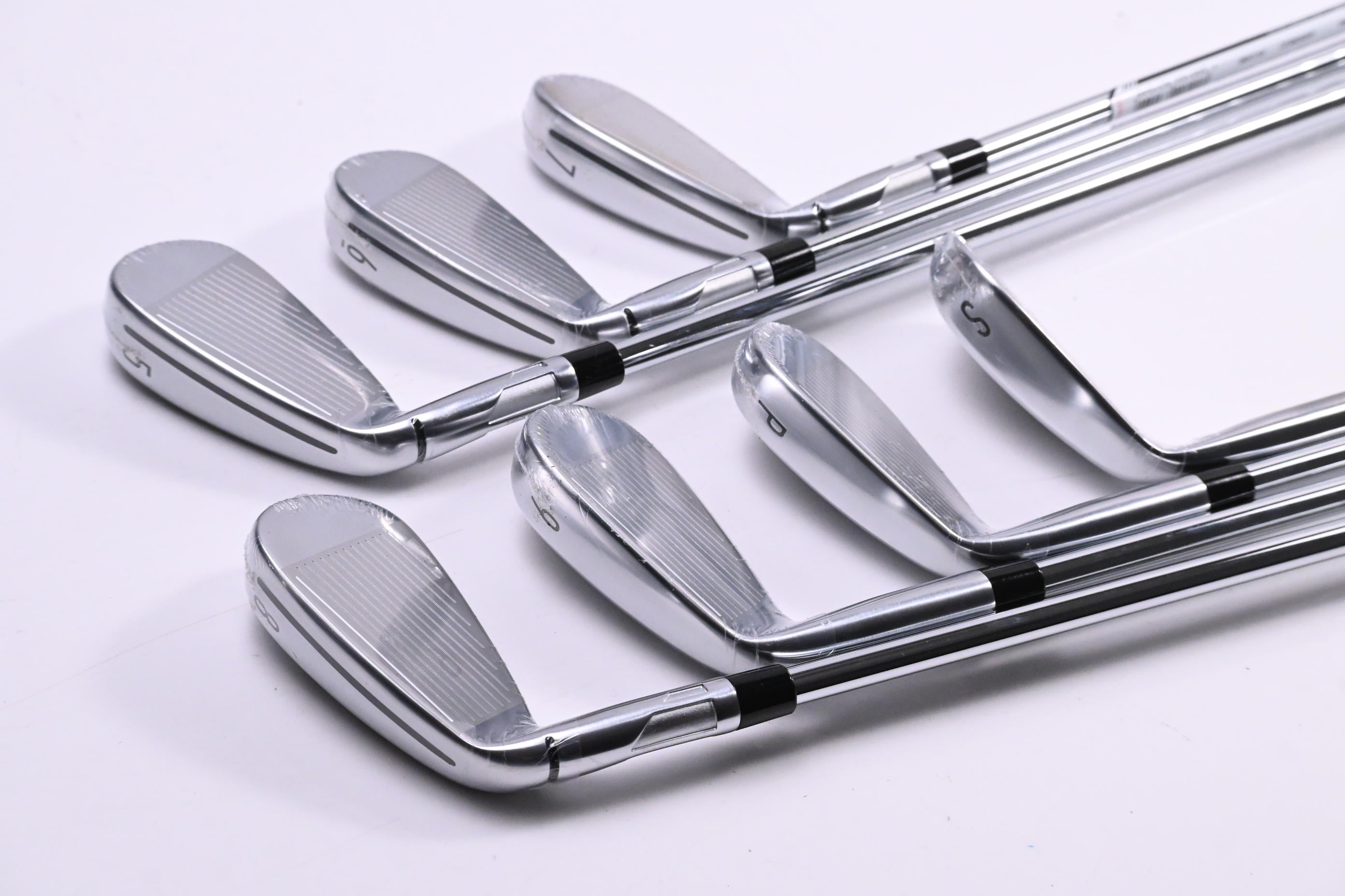 Taylormade Qi Max Irons / 5-PW+SW / Stiff Flex KBS MAX MT 85 Shafts