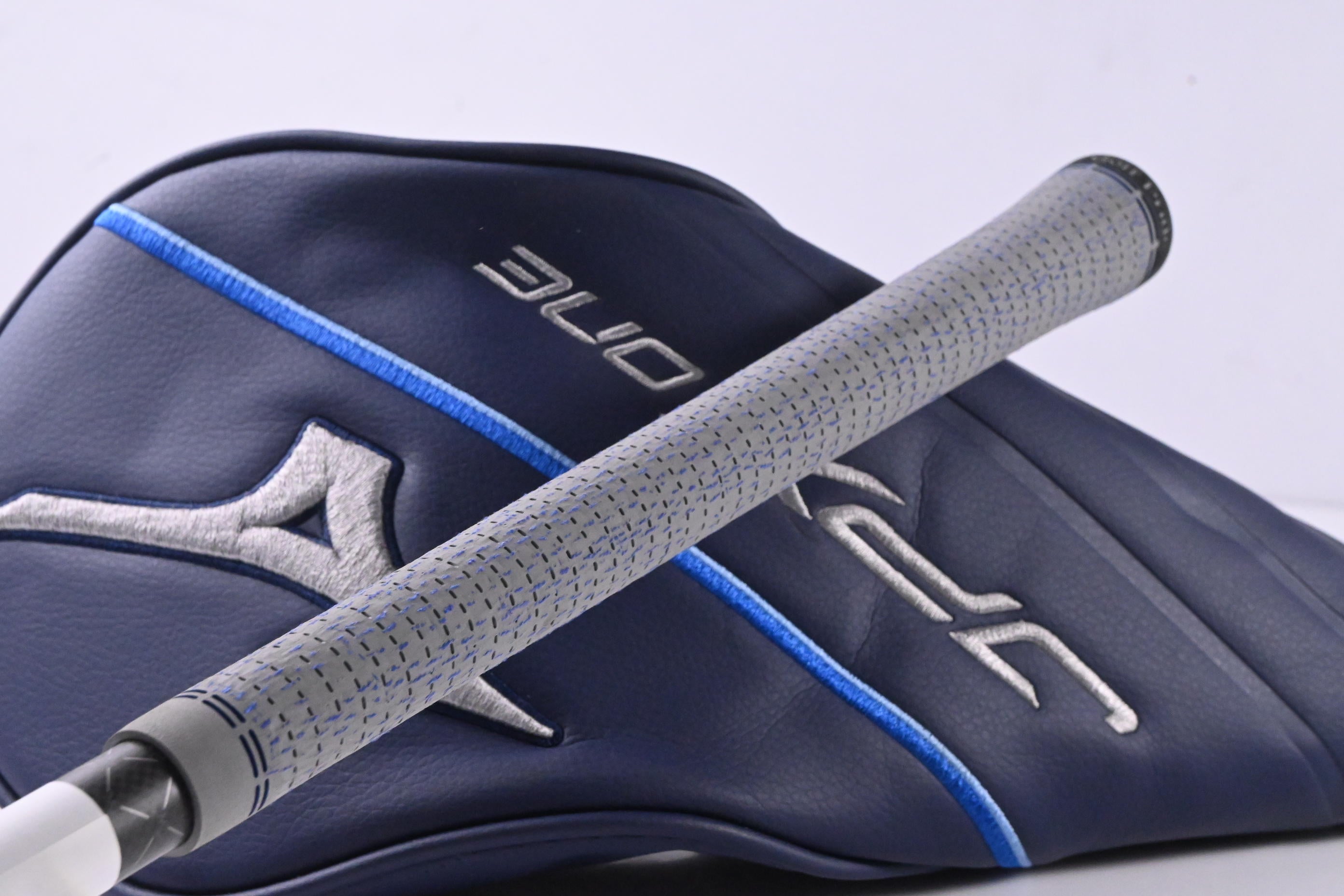 Mizuno JPX One Driver / 10.5 Degree / Regular Flex Tensei 1K Blue 55 Shaft