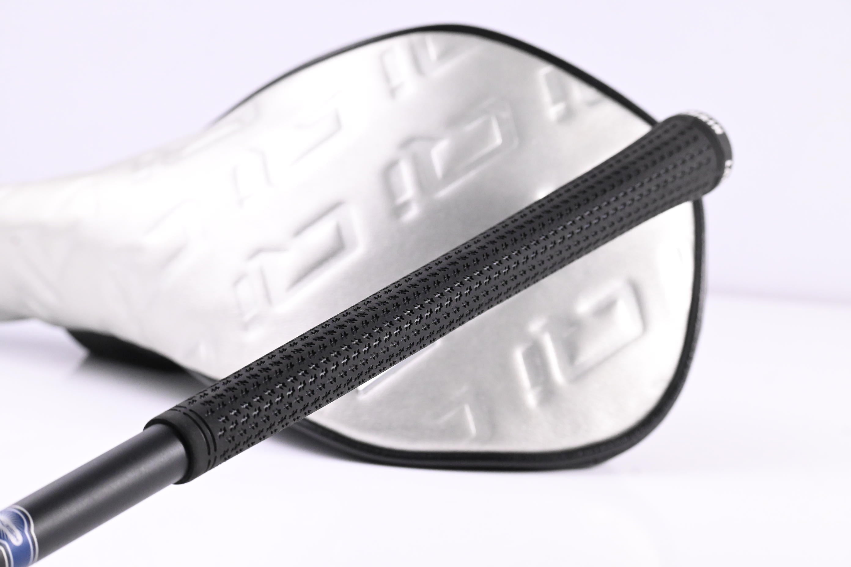 Taylormade Qi35 Driver / 9 Degree / Regular Flex Vanquish Blue 5 Shaft