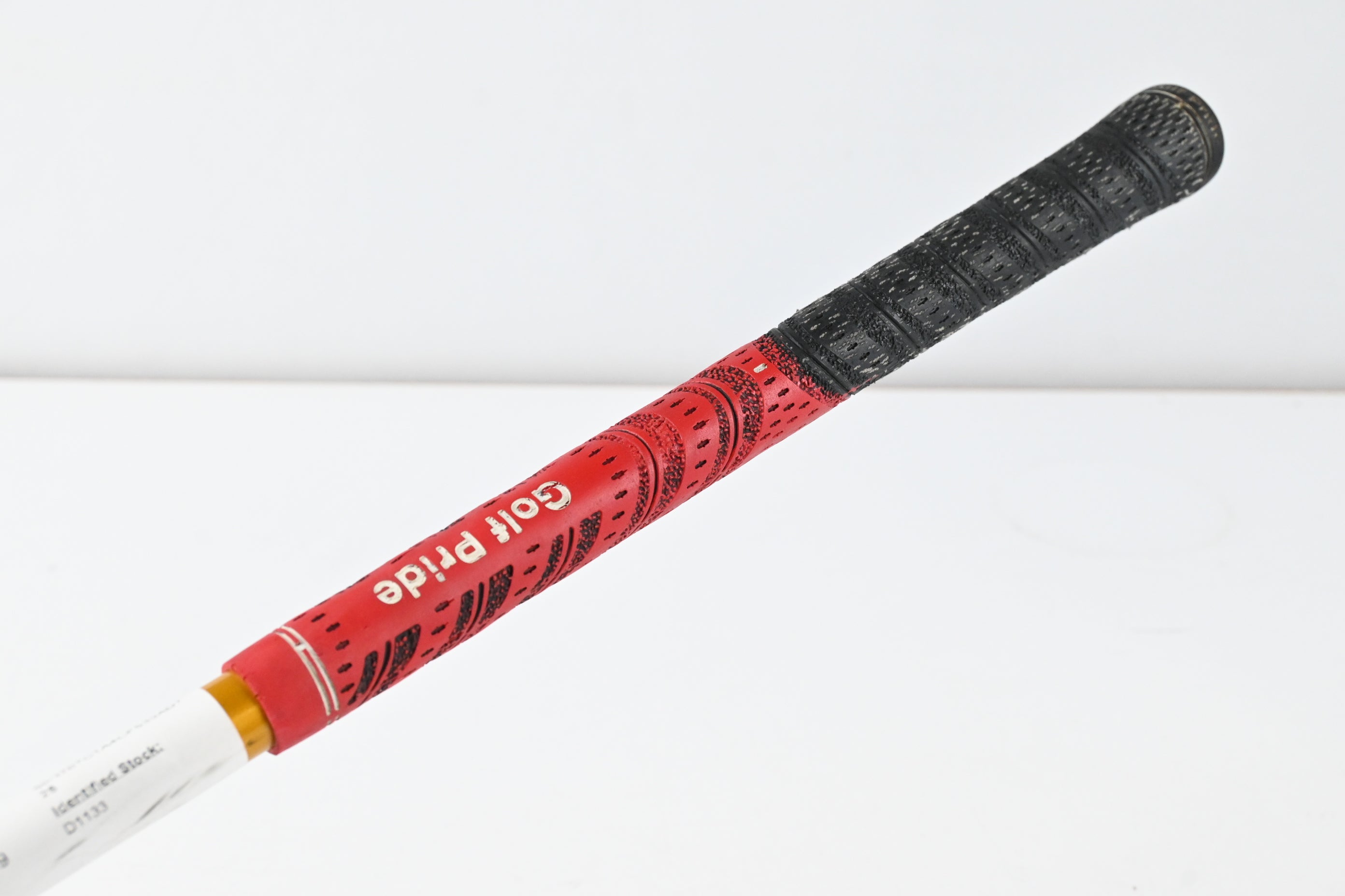 Taylormade R7 425 Driver / 10.5 Degree / Regular Flex Fujikura Reax 60 Shaft