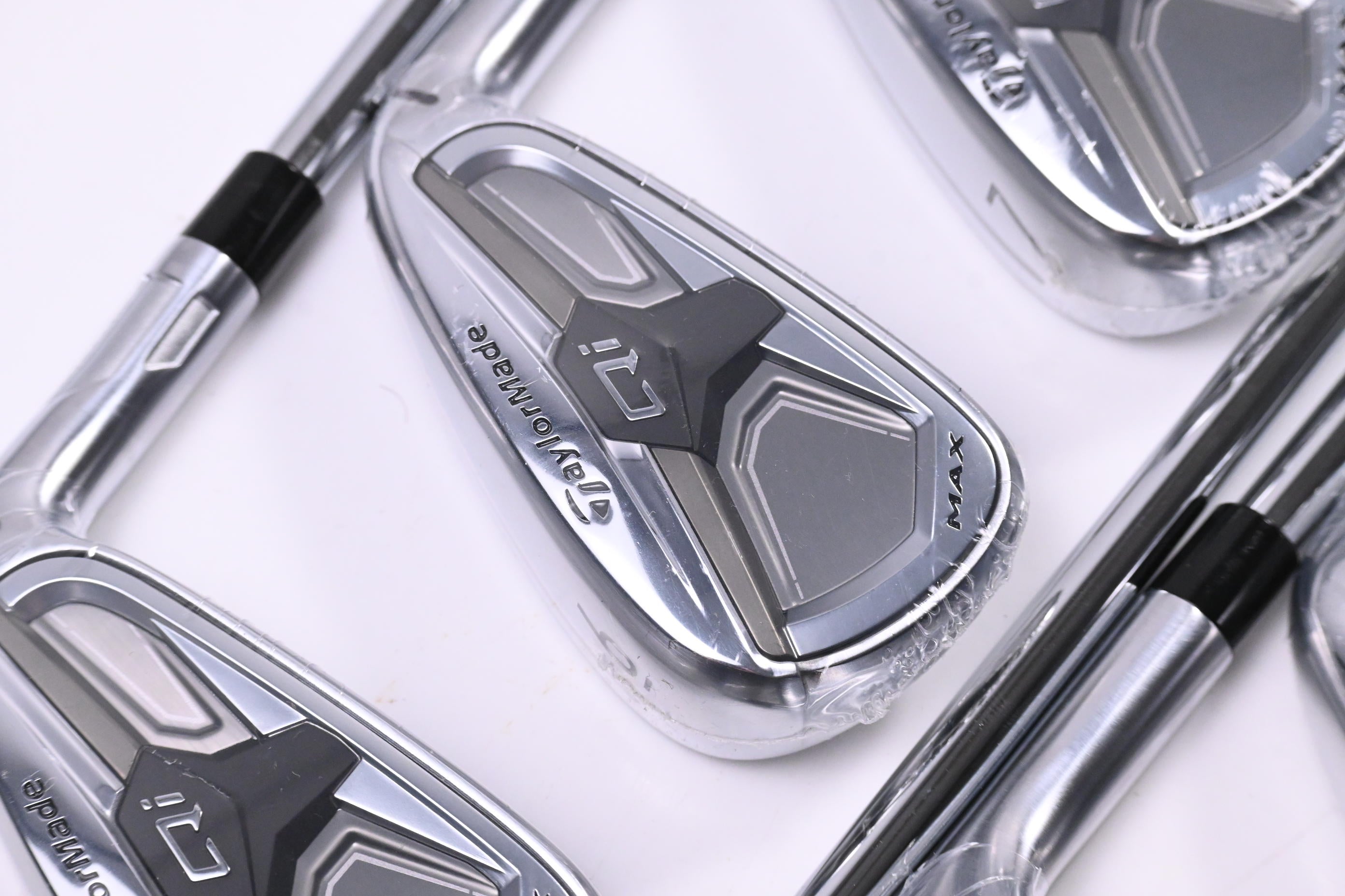 Taylormade Qi Max Irons / 5-PW+SW / Stiff Flex KBS MAX MT 85 Shafts
