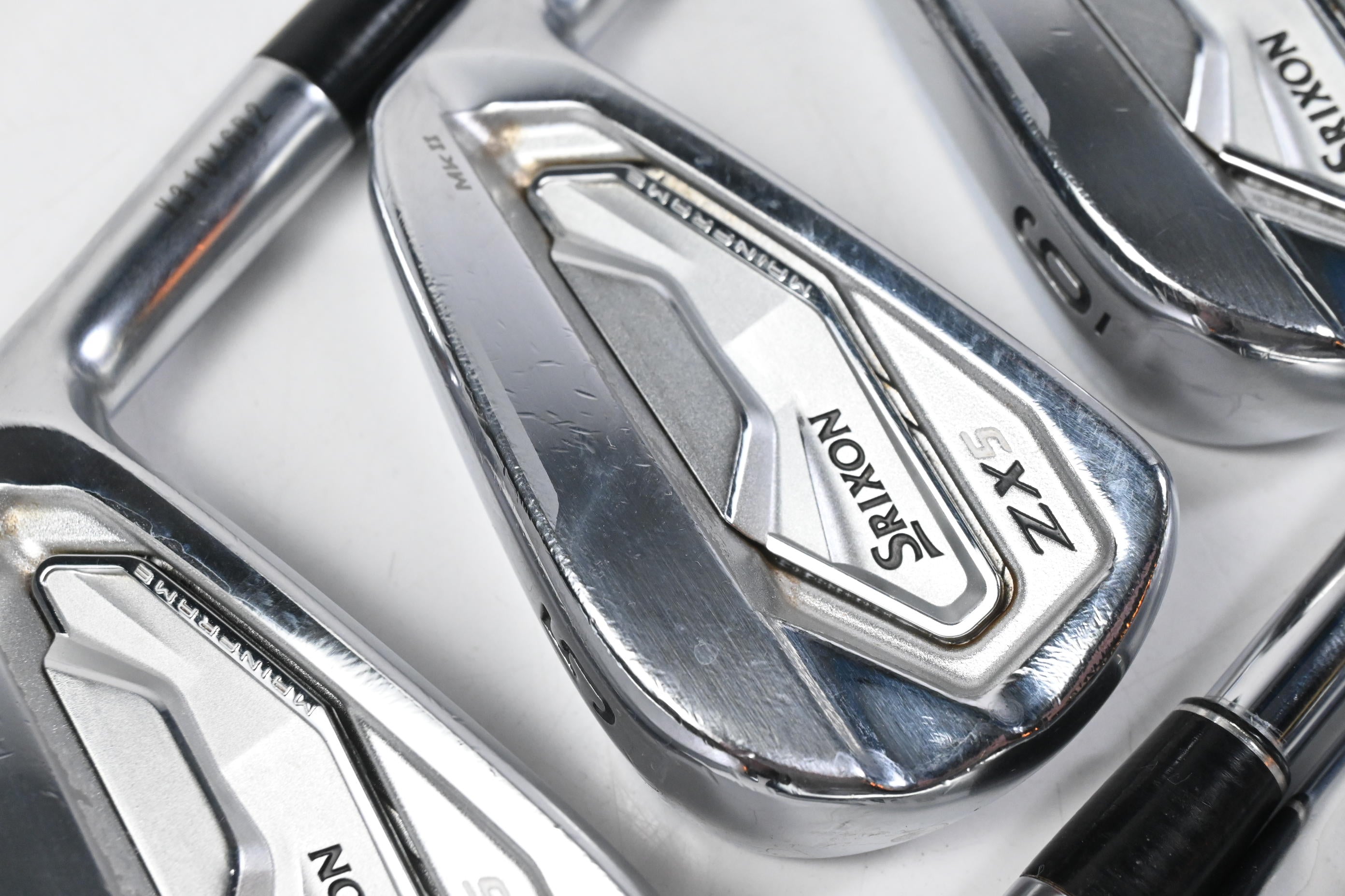 Srixon ZX5 MK II 2023 Irons / 4-PW+GW / Regular Flex N.S.PRO Modus3 Steel Shafts