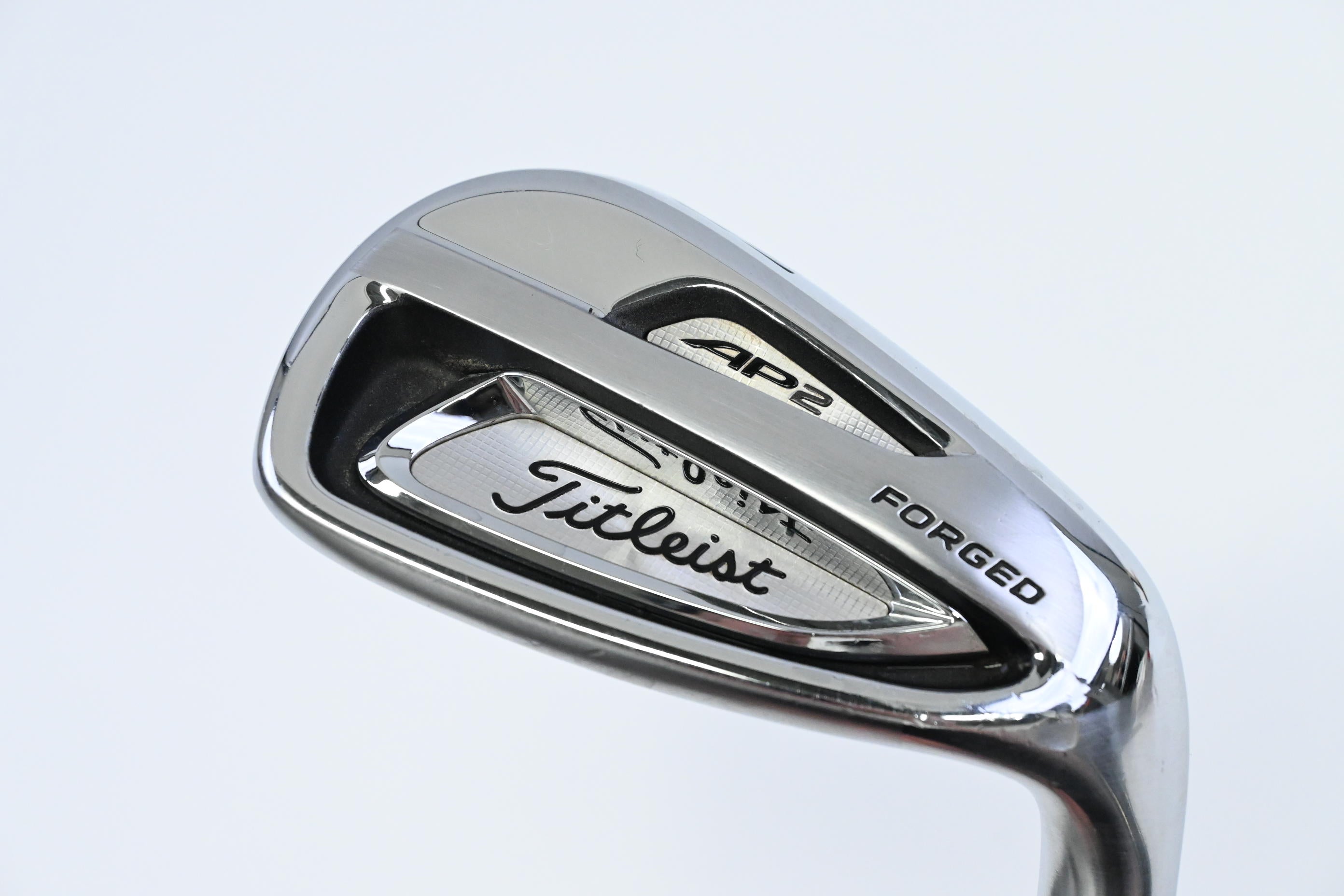 Titleist 714 AP2 Pitching Wedge / 46 Degree / Senior Flex Kuro Kage 65 Shaft