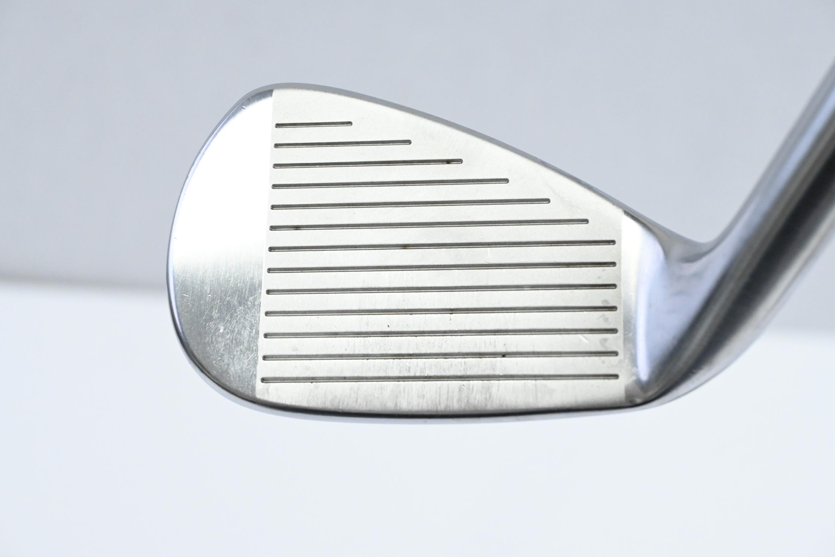 Titleist 714 AP2 Pitching Wedge / 46 Degree / Senior Flex Kuro Kage 65 Shaft