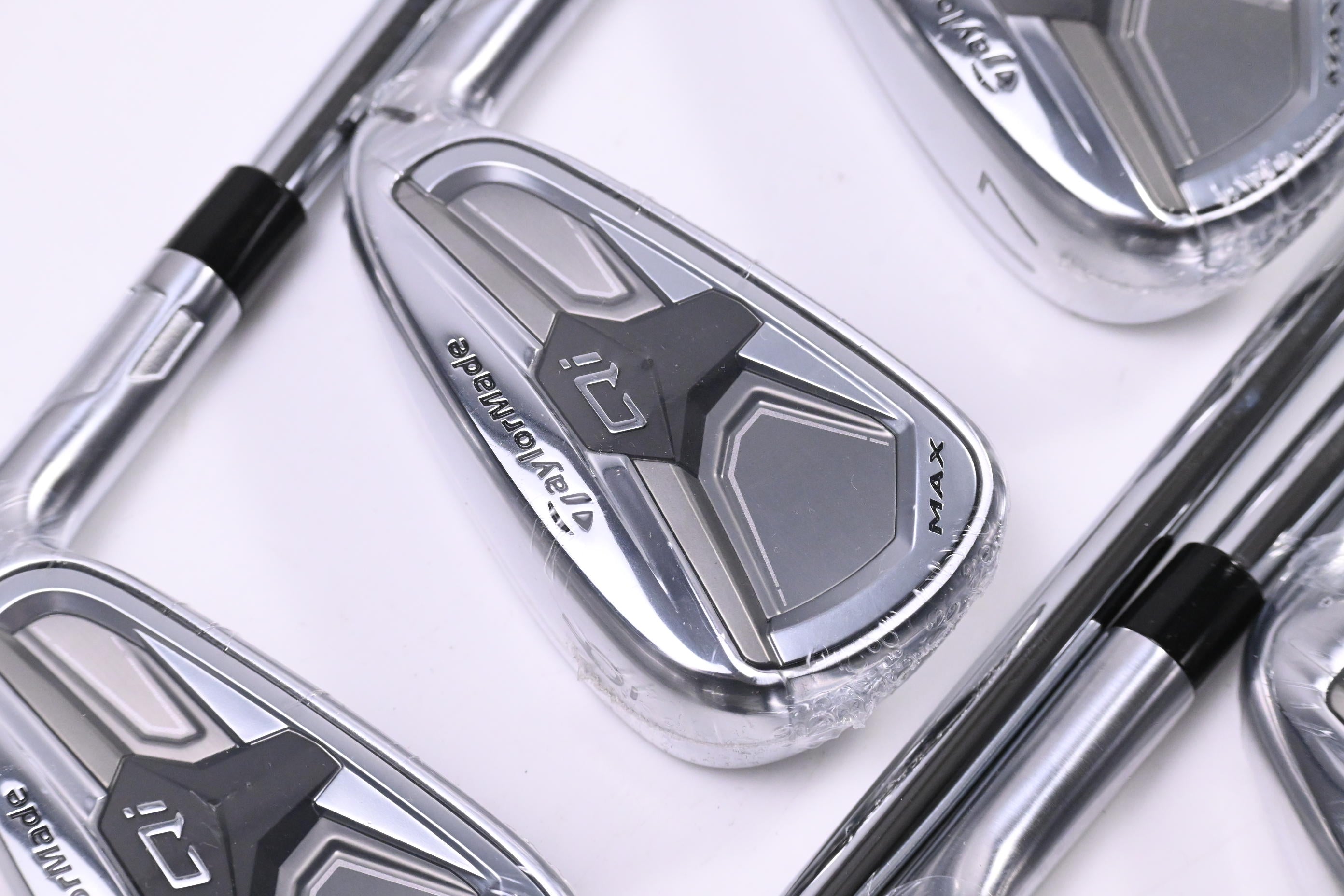 Taylormade Qi Max Irons / 5-PW+SW / Stiff Flex KBS MAX MT 85 Shafts