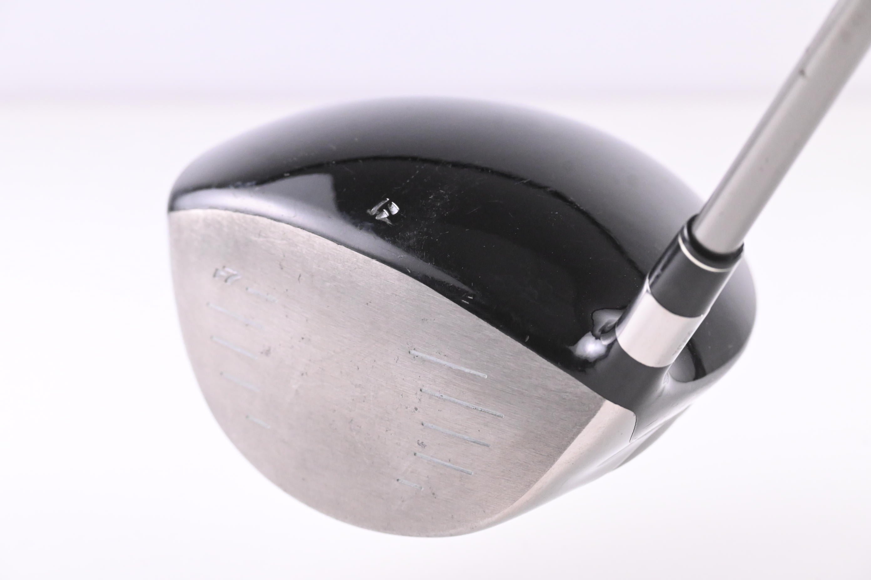 Taylormade R7 XR Driver / 10.5 Degree / Stiff Flex Taylormade REAX 40 Shaft