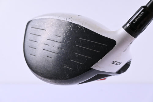 Taylormade R11 Driver / 10.5 Degree / Stiff Flex Fujikura Blur 60 Shaft