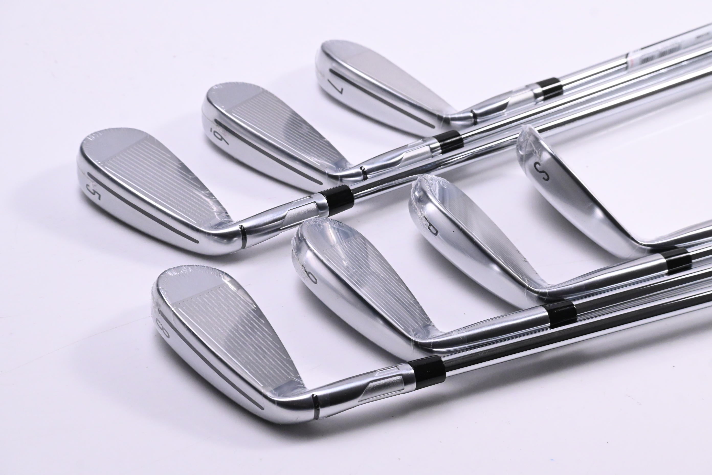 Taylormade Qi Max Irons / 5-PW+SW / Stiff Flex KBS MAX MT 85 Shafts