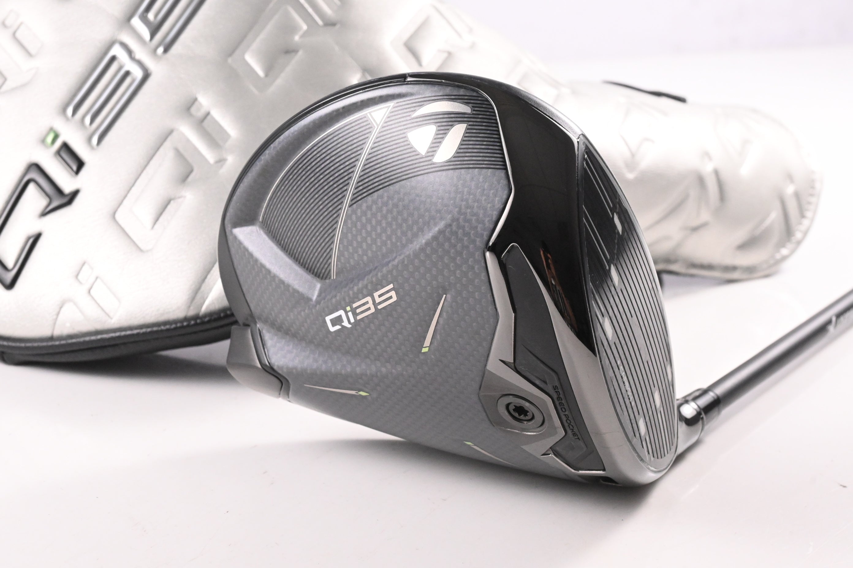 Taylormade Qi35 Driver / 9 Degree / Regular Flex Cypher 2.0 50 Shaft