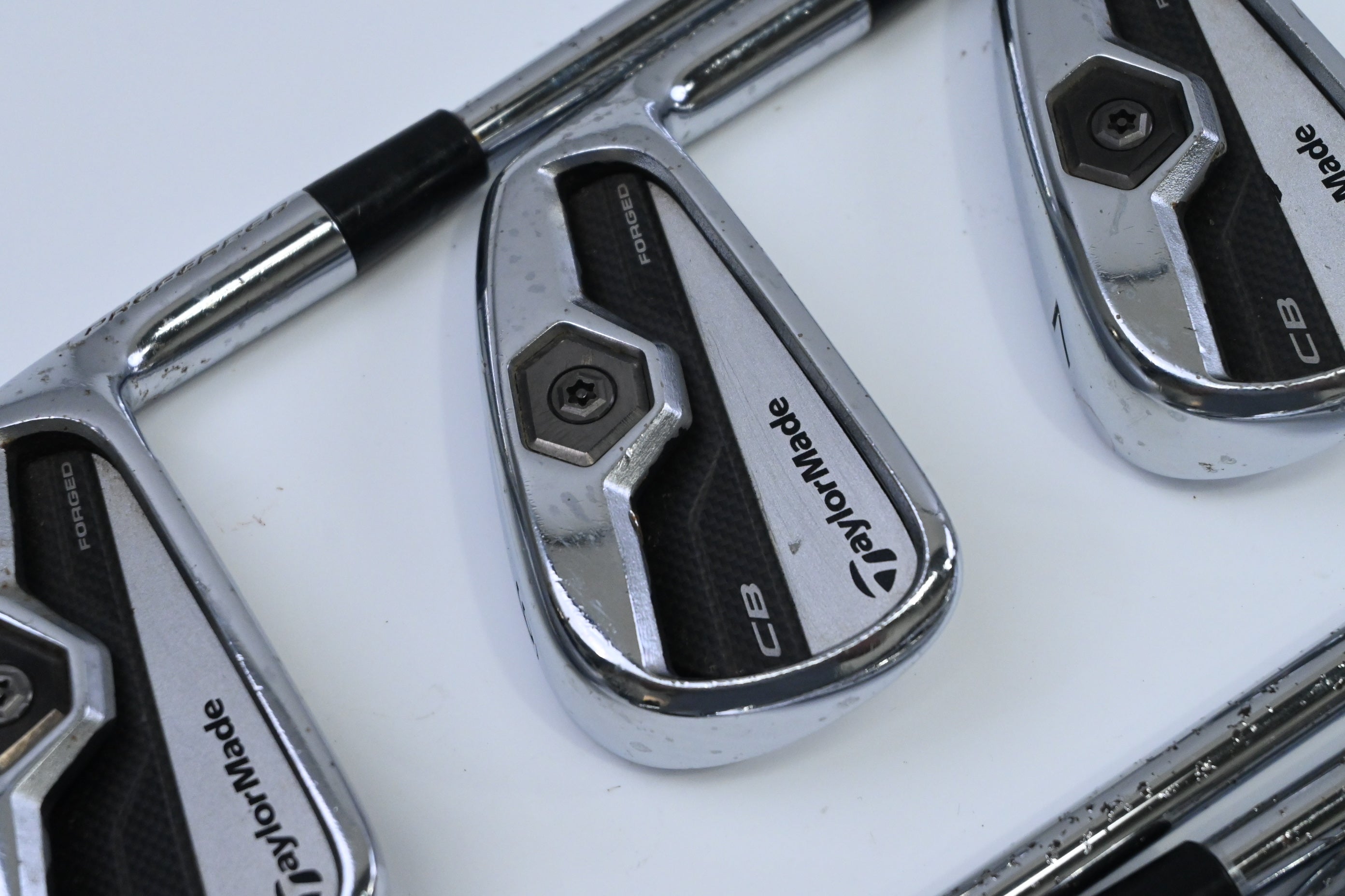 Taylormade Tour Preferred CB 2011 Irons / 5-PW+AW / Regular Flex Dynamic Gold