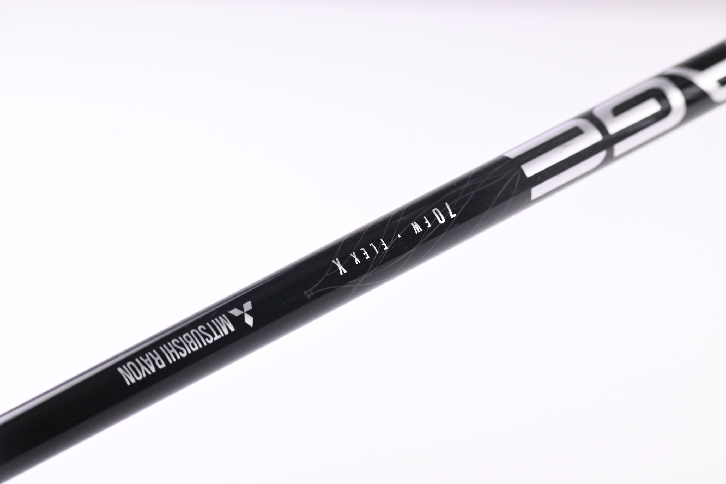 Taylormade SIM2 Ti #5 Wood / 19 Degree / X-Flex Kuro Kage TiNi Silver 70 Shaft