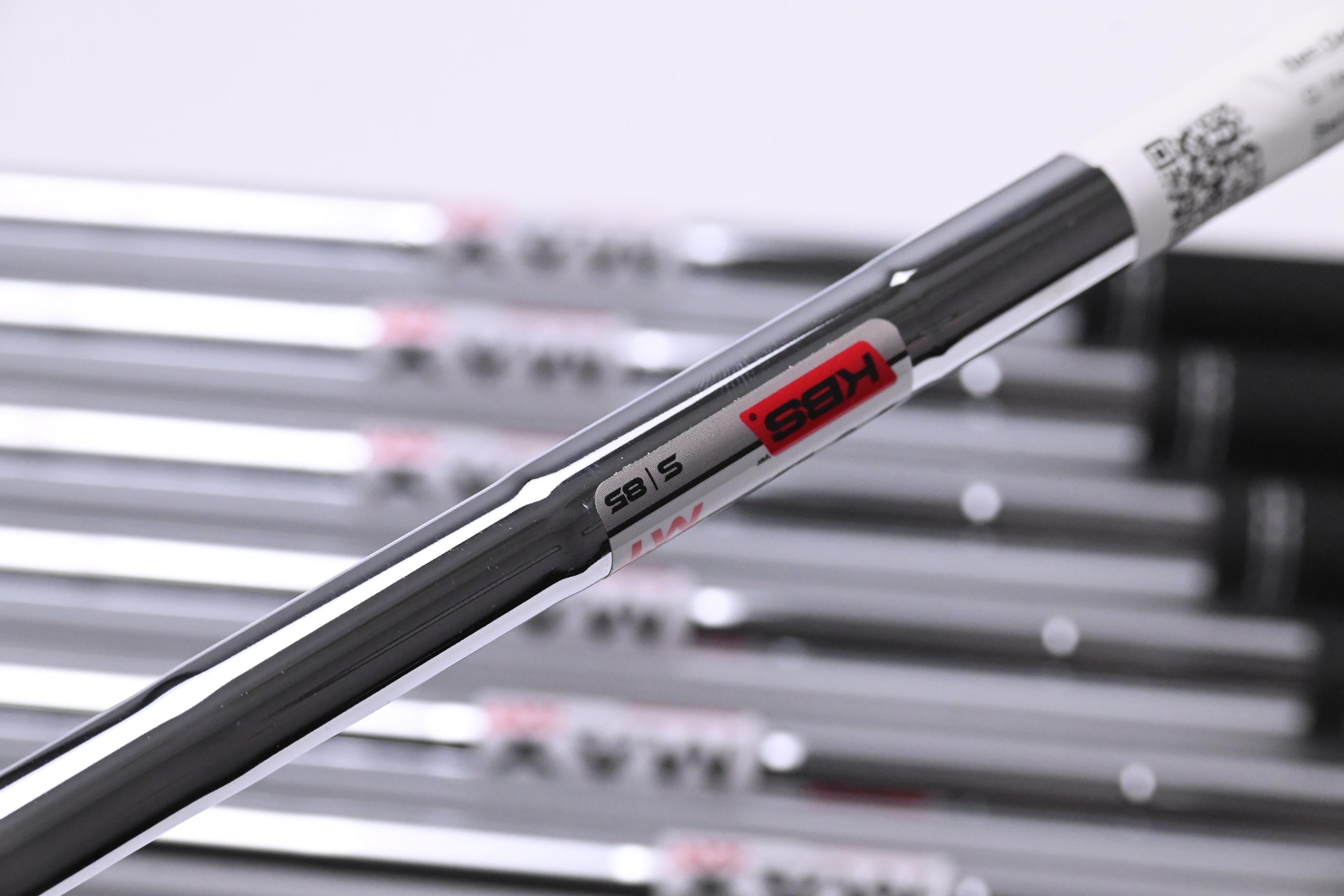 Taylormade Qi Max Irons / 5-PW+SW / Stiff Flex KBS MAX MT 85 Shafts