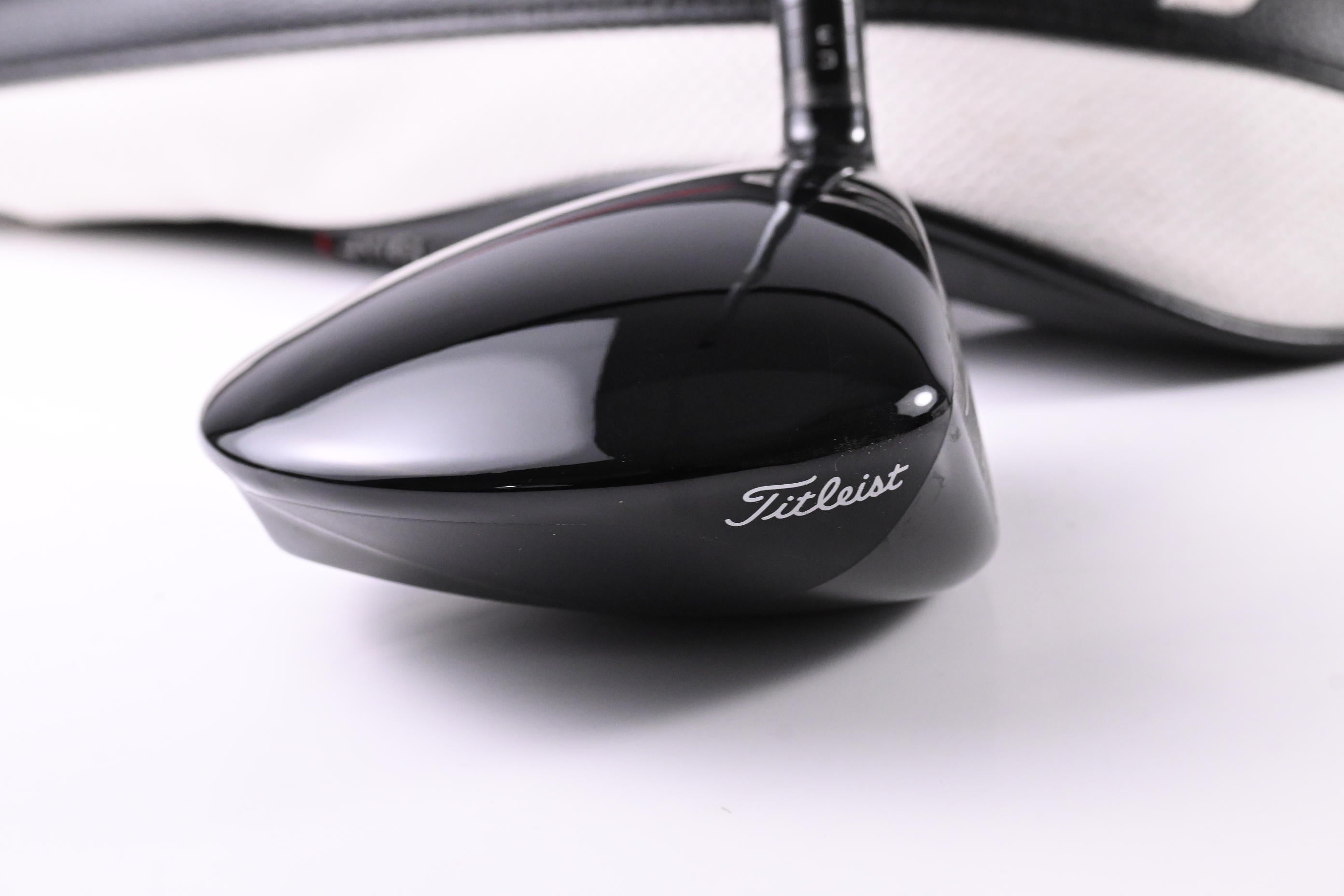 Titleist GT1 Driver / 10 Degree / Regular Flex Fujikura Air Speeder 40 Shaft