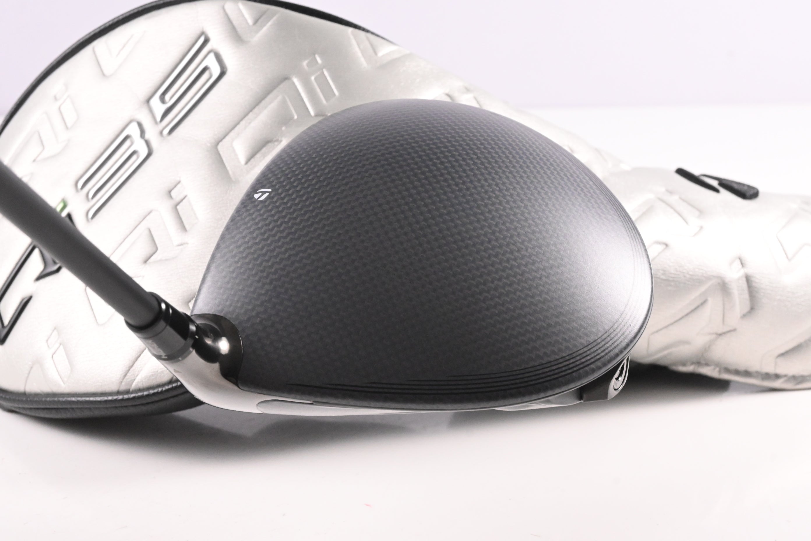 Taylormade Qi35 Driver / 9 Degree / Regular Flex Cypher 2.0 50 Shaft