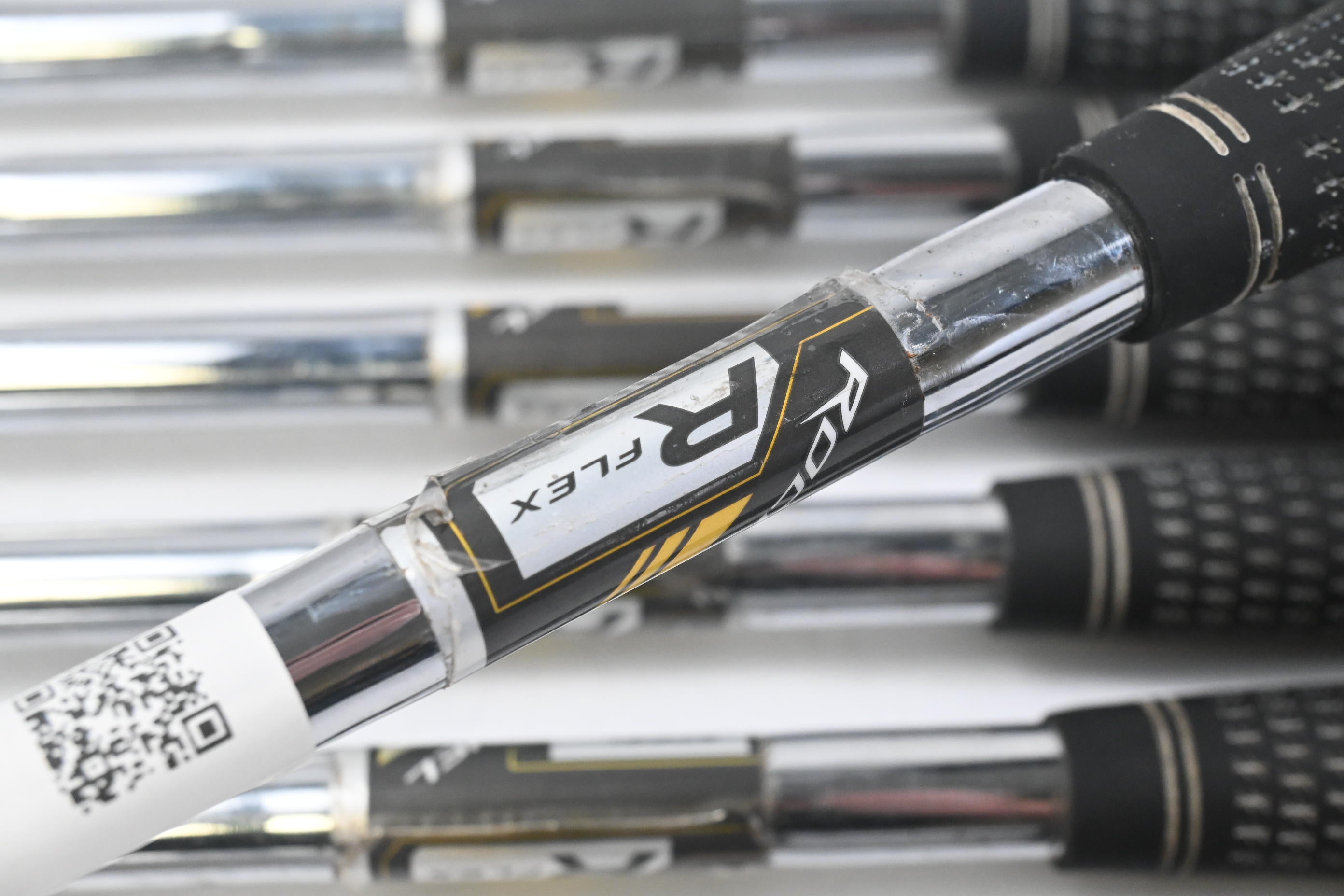 Taylormade Rocketbladez Irons / 4-PW / Regular Flex Rocketfuel 85 Shafts