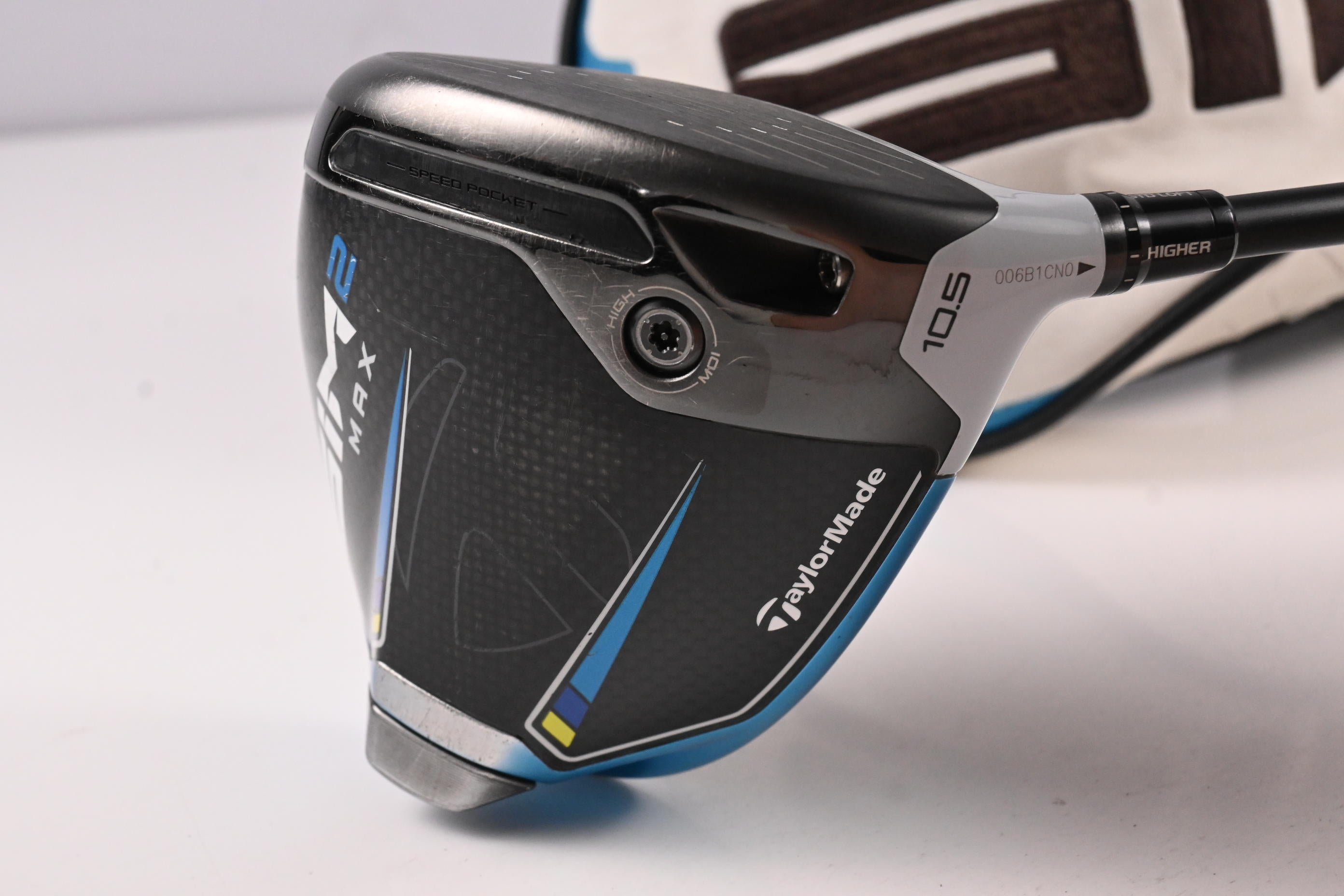Taylormade SIM2 Max Driver / 10.5 Degree / Regular Flex Ventus Blue 5 Shaft