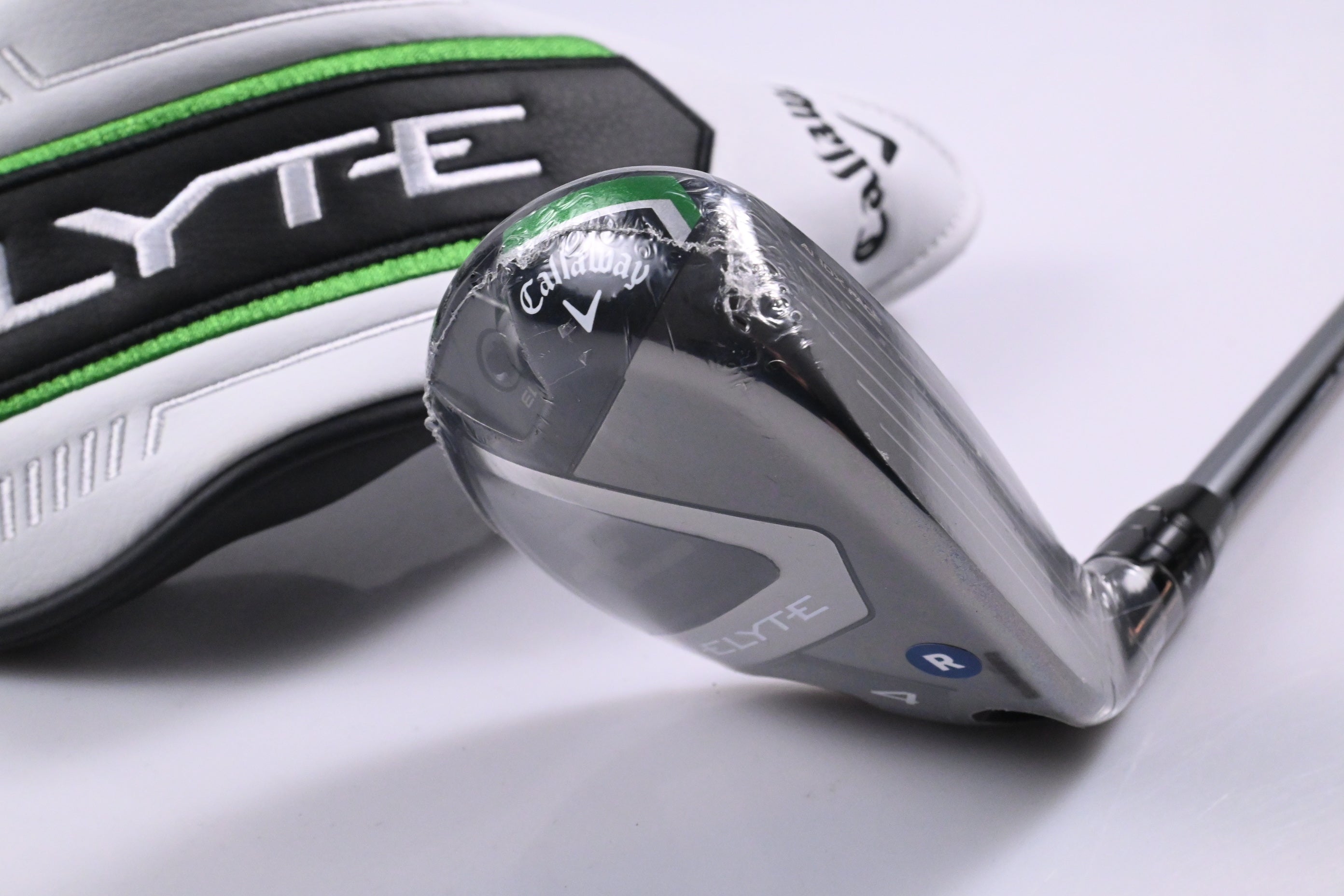 Callaway Elyte #4 Hybrid / 22 Degree / Regular Flex Denali Charcoal 60 Shaft