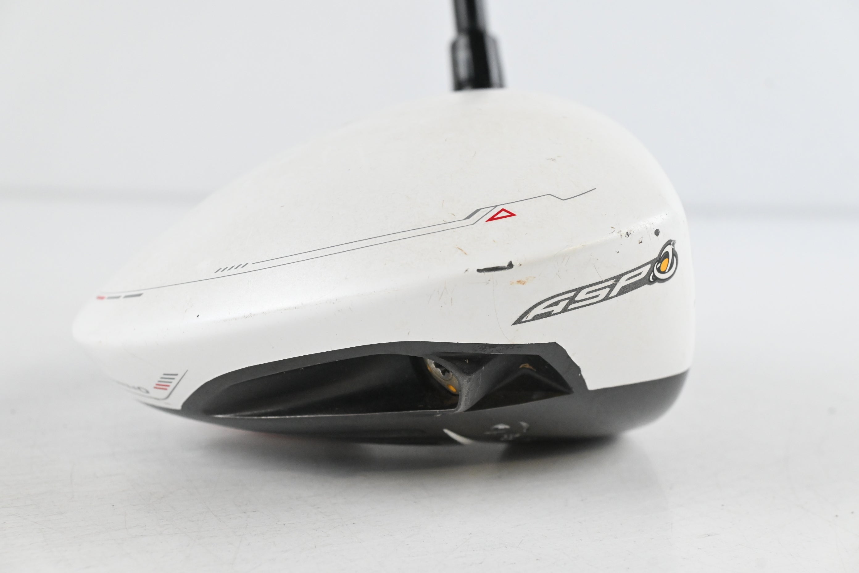 Taylormade R11 Driver / 10.5 Degree / Regular Flex Fujikura Blur 60 Shaft