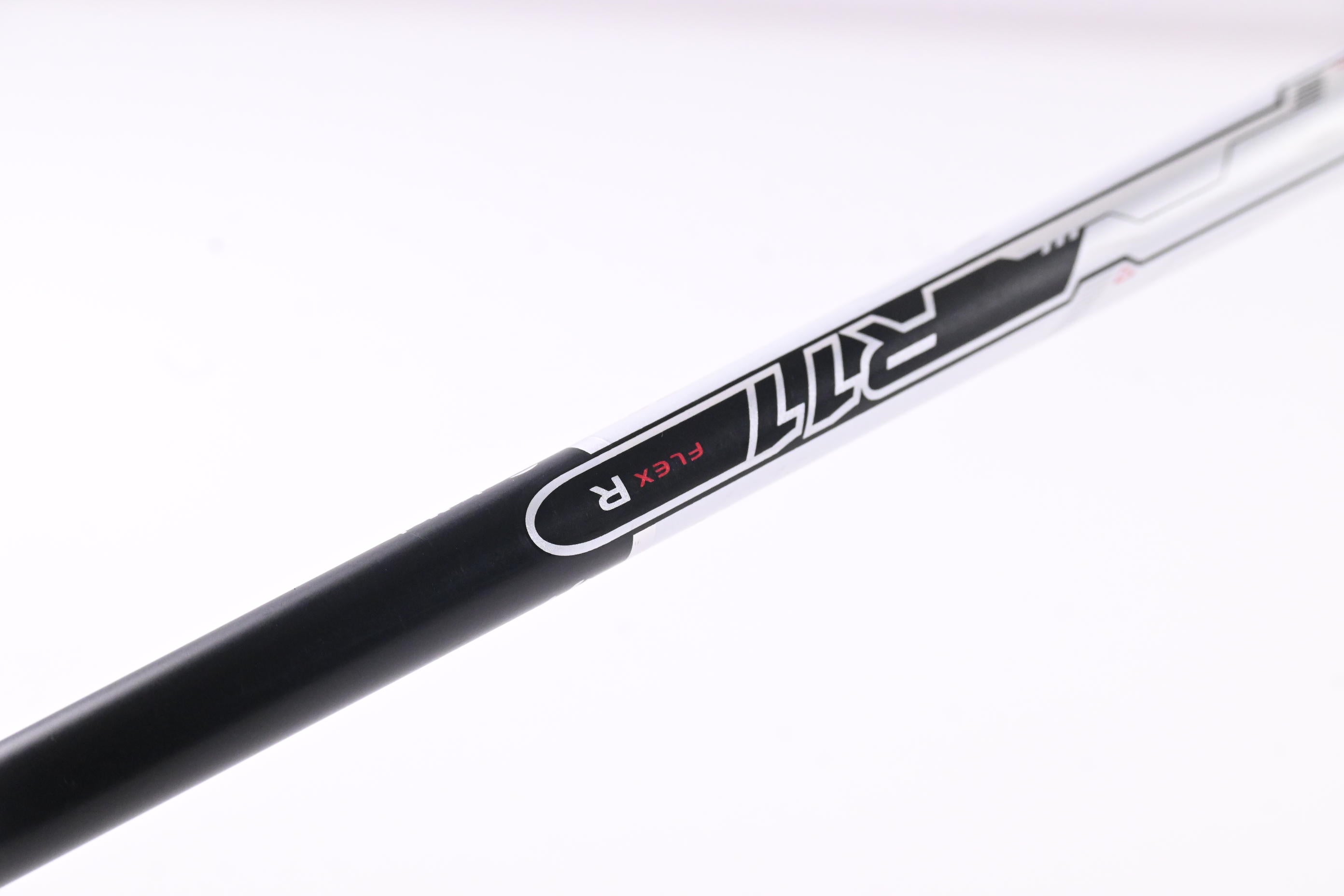 Taylormade R11 #7 Wood / 22 Degree / Regular Flex Fujikura Blur 70 Shaft