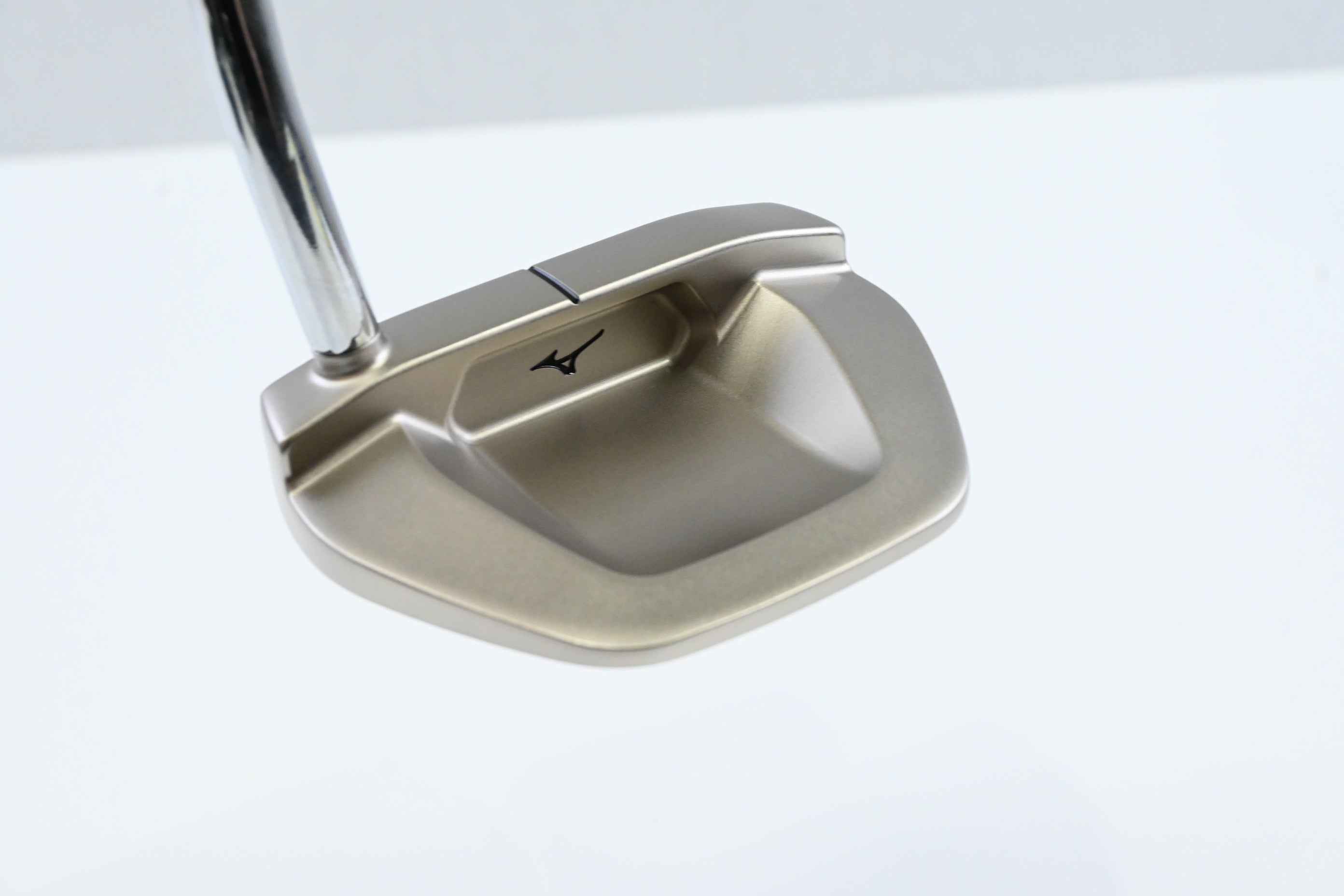 Mizuno M.Craft City Series Nagoya Putter / 34 Inch