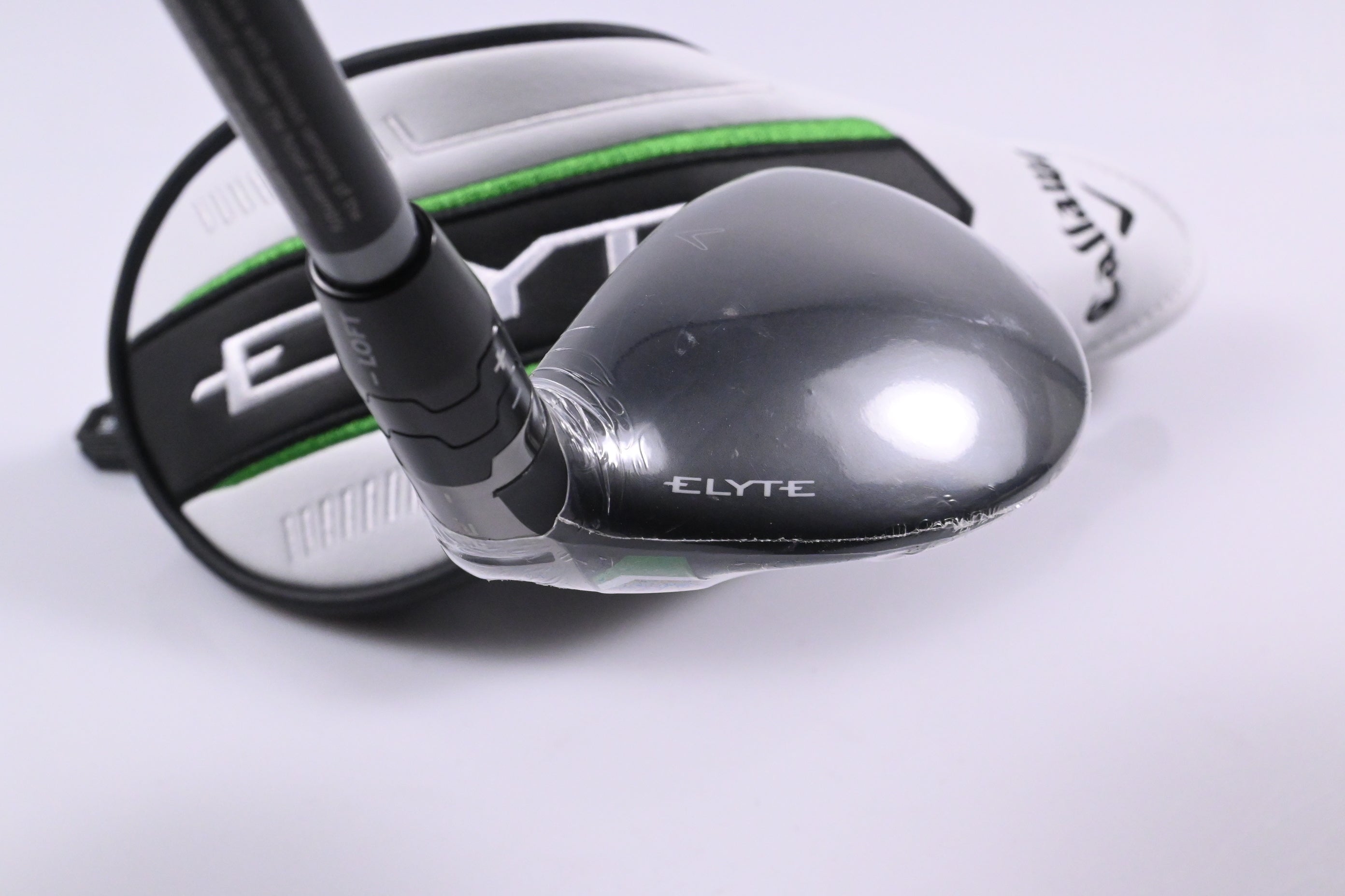 Callaway Elyte #4 Hybrid / 22 Degree / Regular Flex Denali Charcoal 60 Shaft